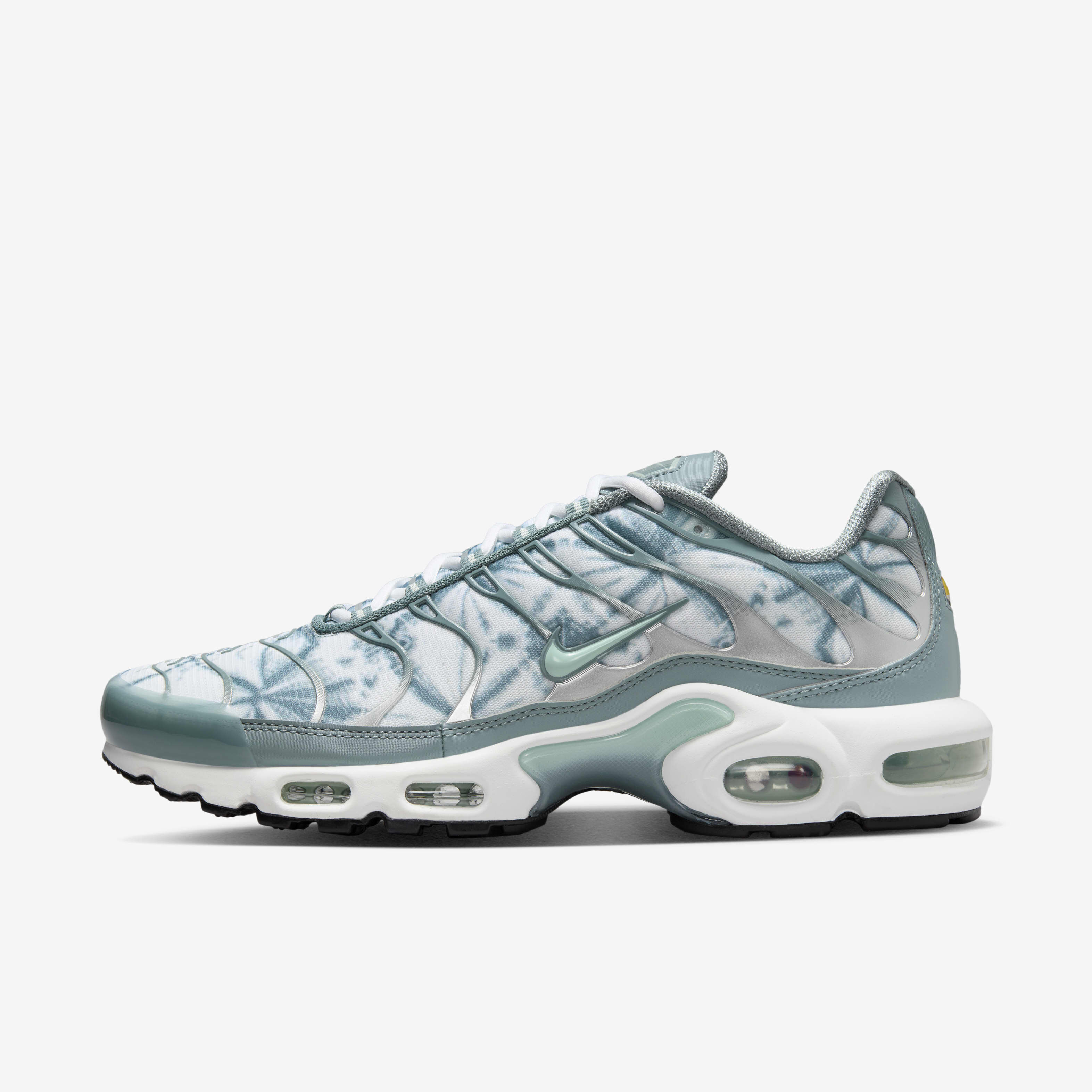 Nike Air Max Plus image number 0
