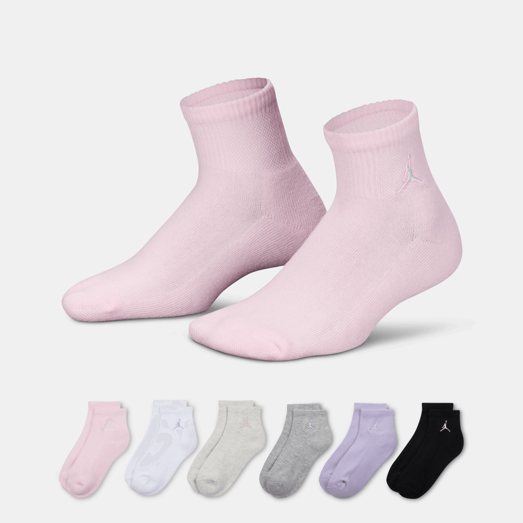 Jordan Everyday Essentials image number 1