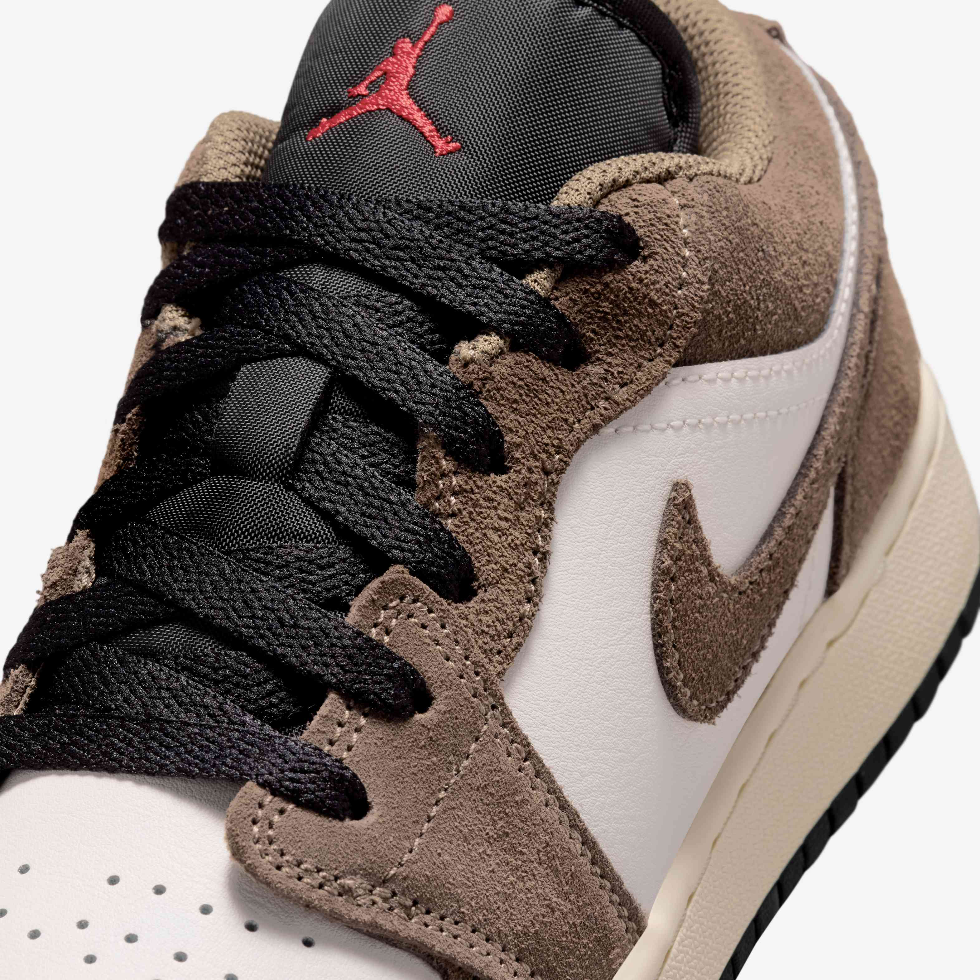 Air Jordan 1 Low image number 6