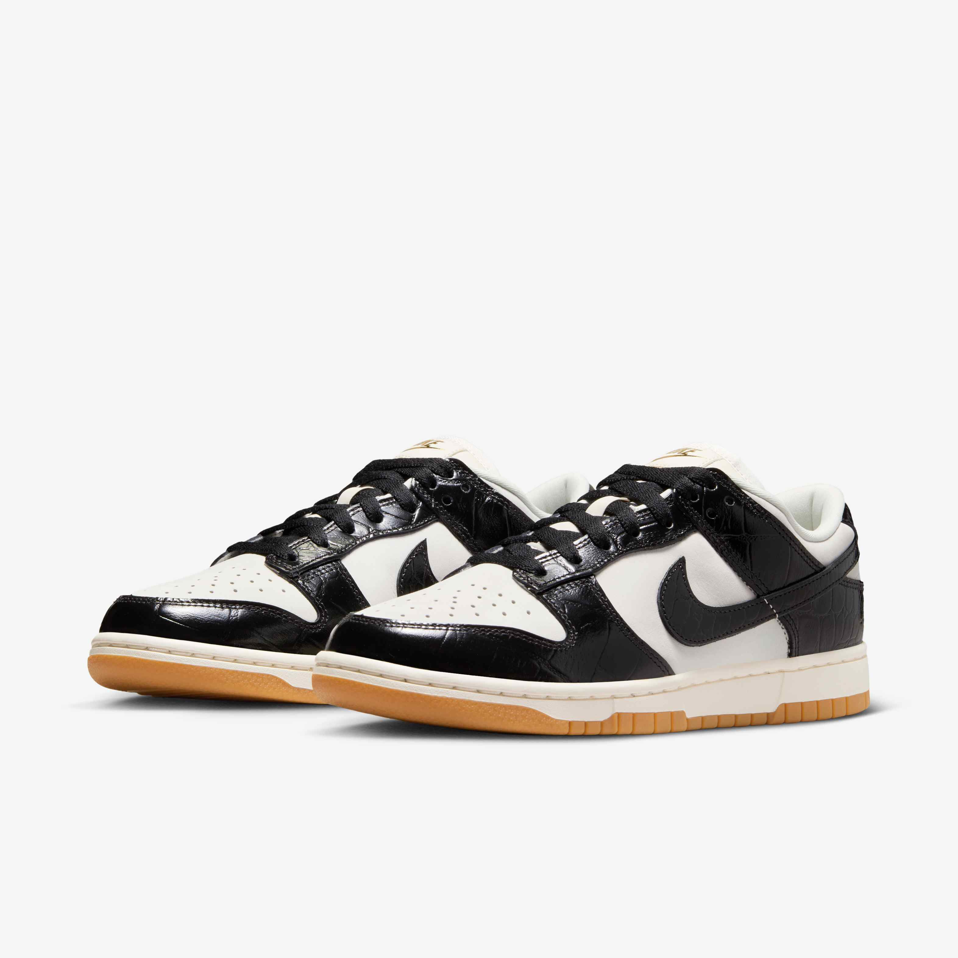 Nike Dunk Low LX image number 4