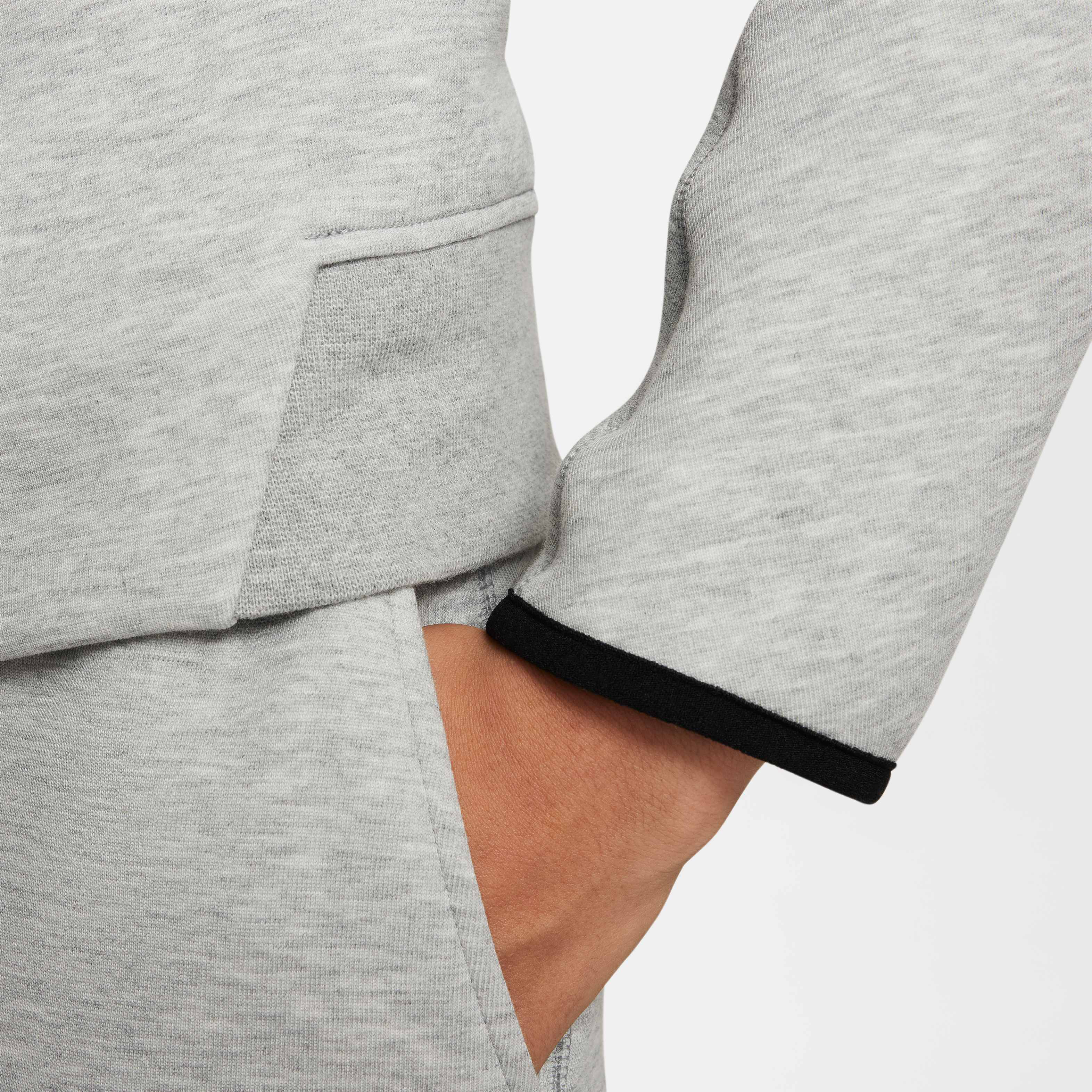Nike Sportswear Tech Fleece image number 3