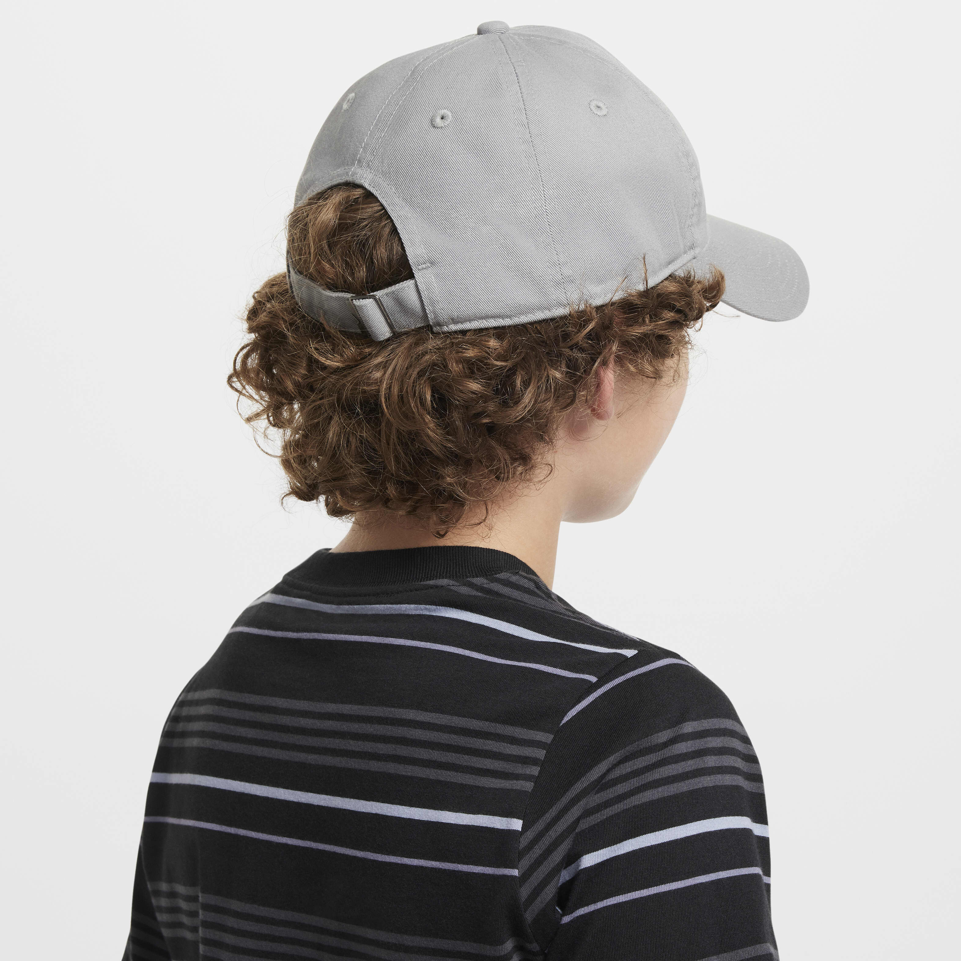 نايكي كلوب image number 1