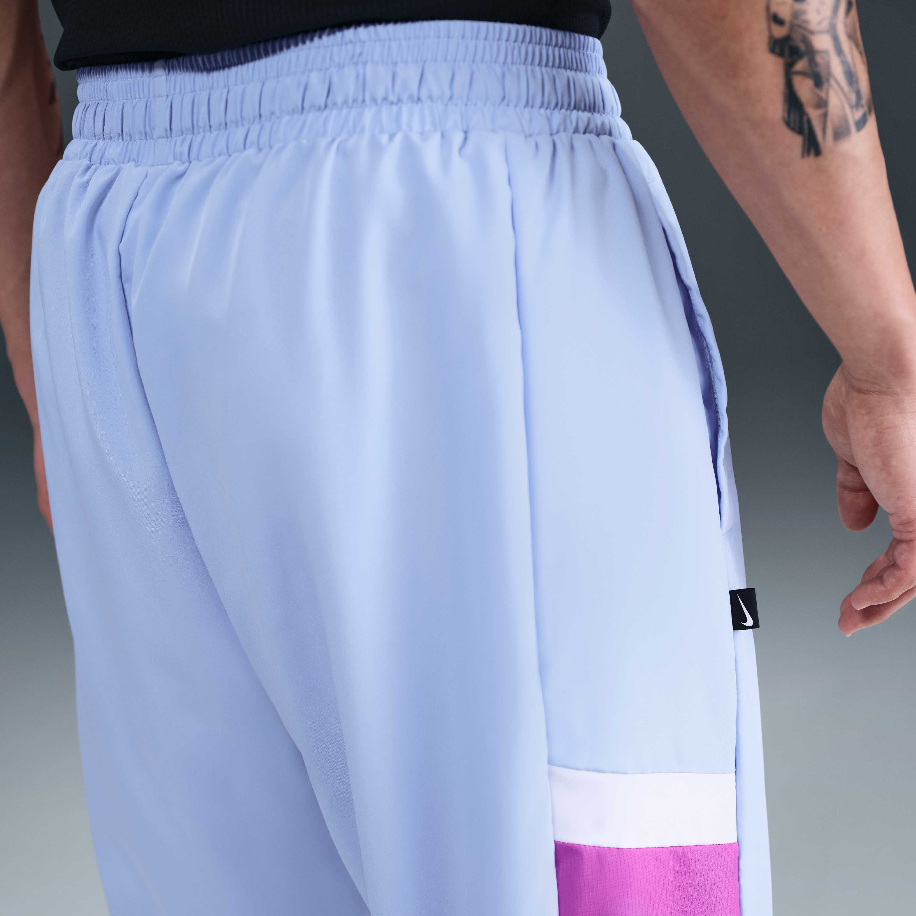 Nike Icon image number 2