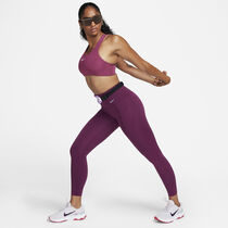 Nike Universa