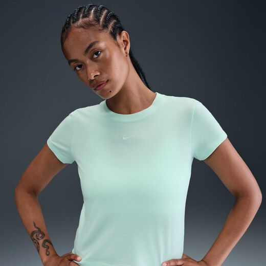 نايكي سبورتسوير تشيل نت