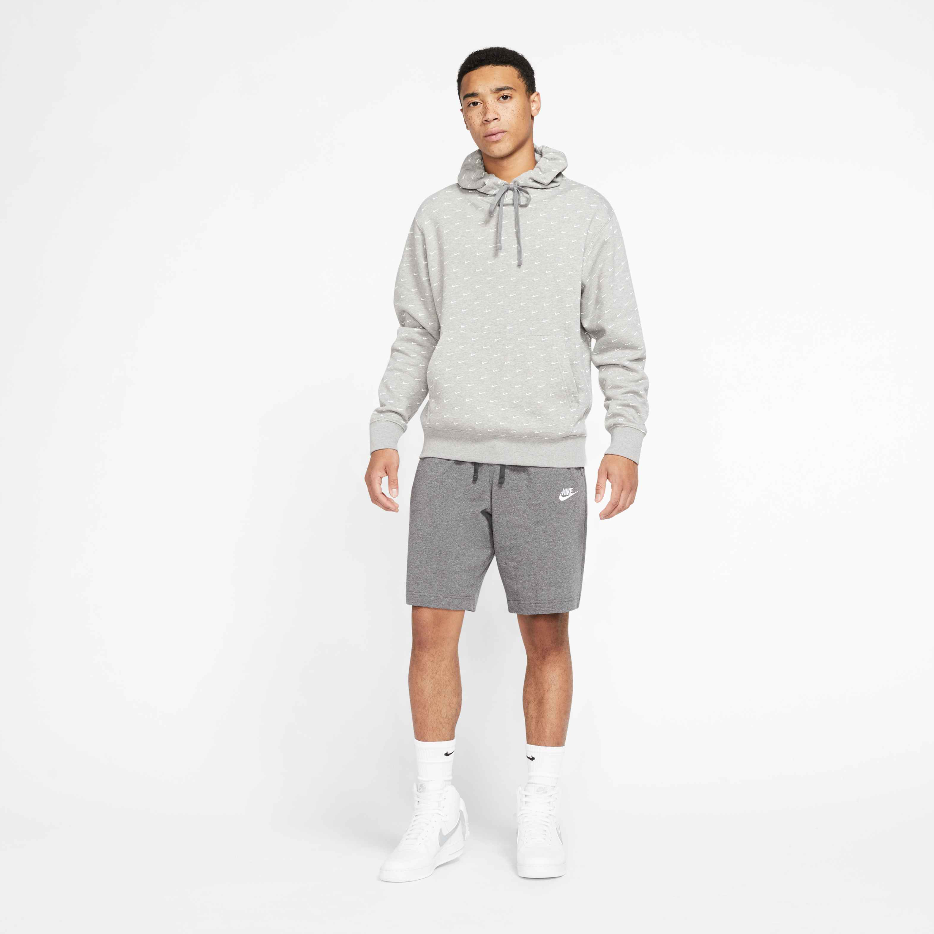 نايكي سبورتسوير كلوب image number 5