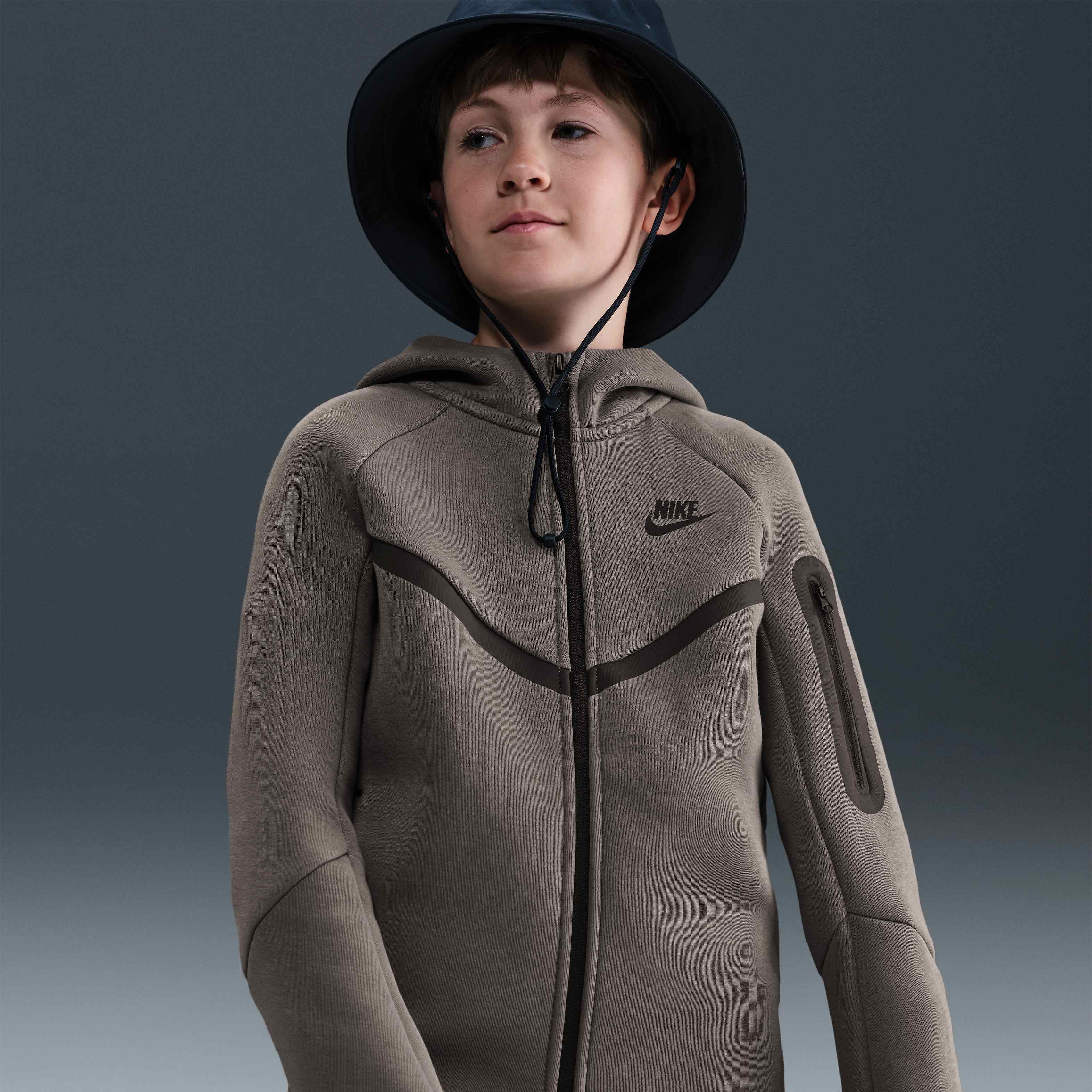 Nike Sportswear Tech Fleece image number 0