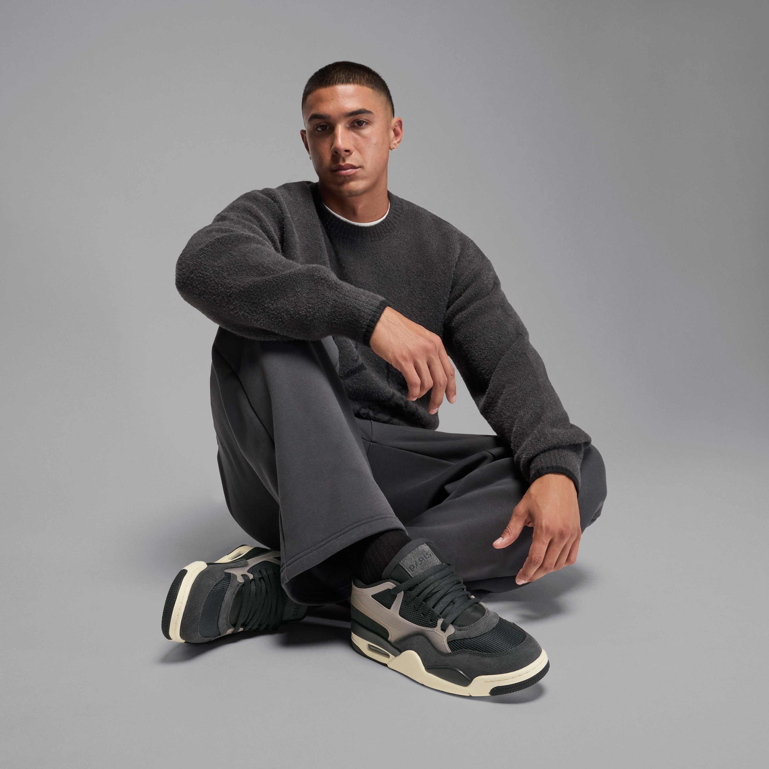 باريس سان جيرمان x اير جوردن 4 ار ام image number 11