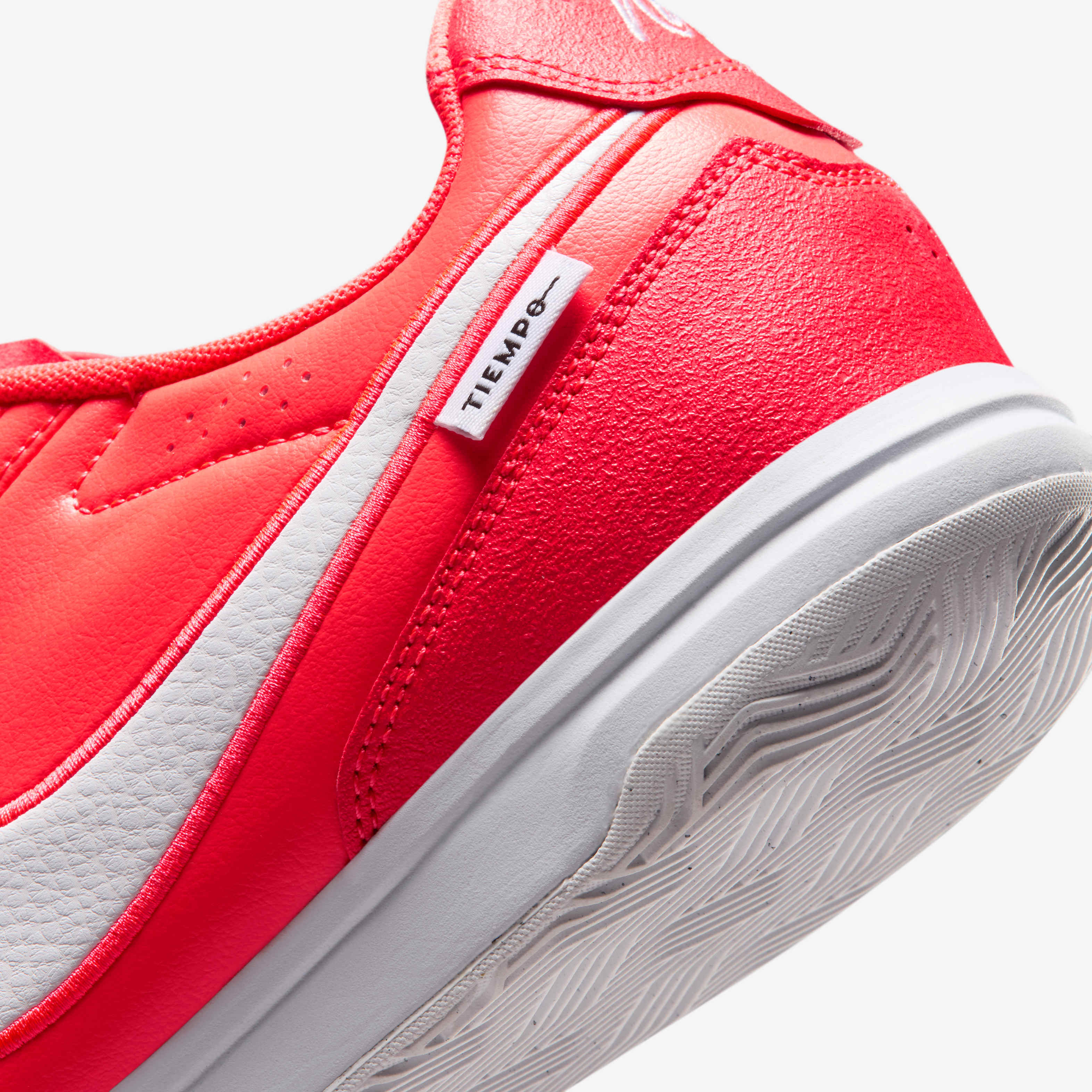 Zoom image