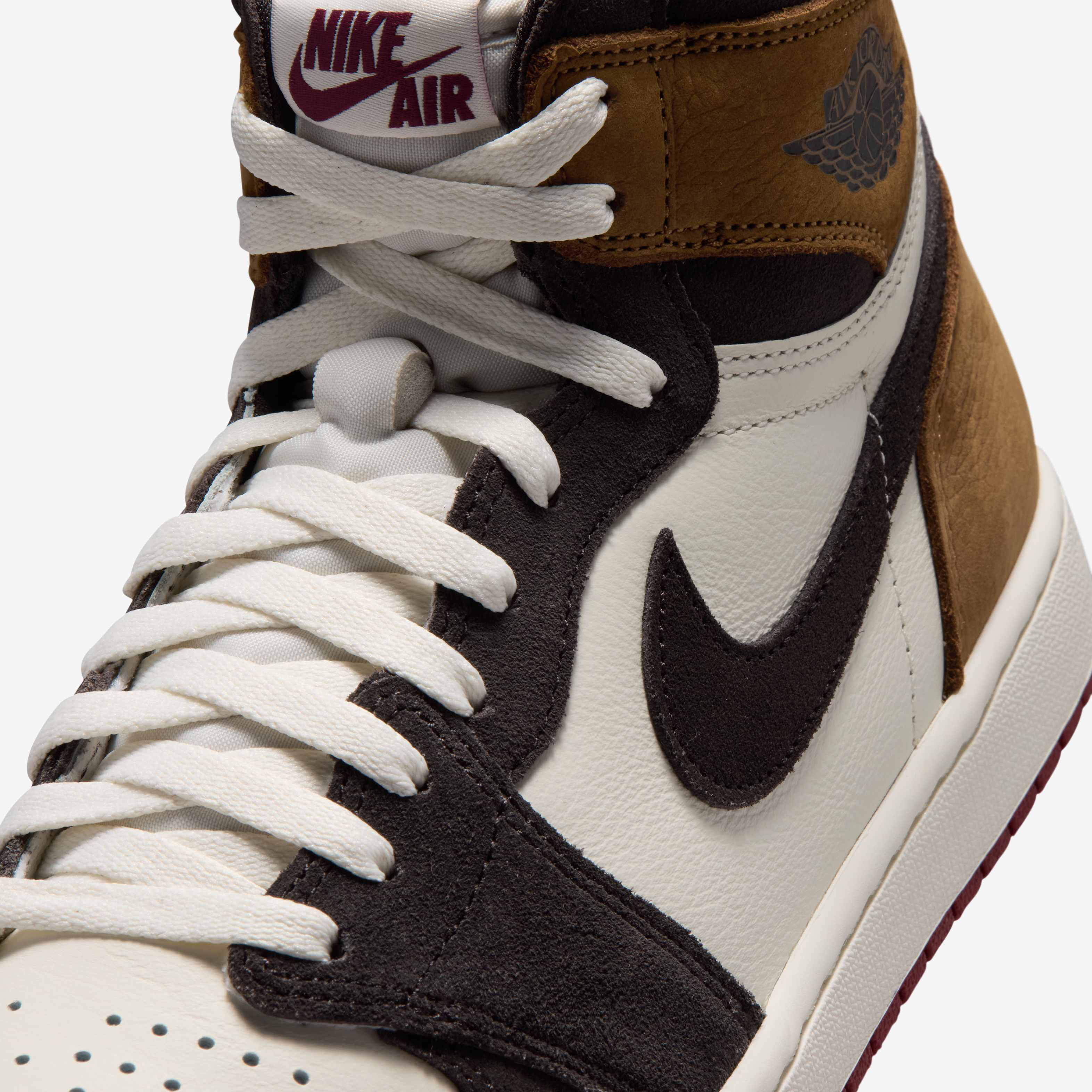 Air Jordan 1 Retro High OG 'Love Letter' image number 6