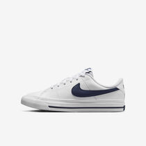NikeCourt Legacy