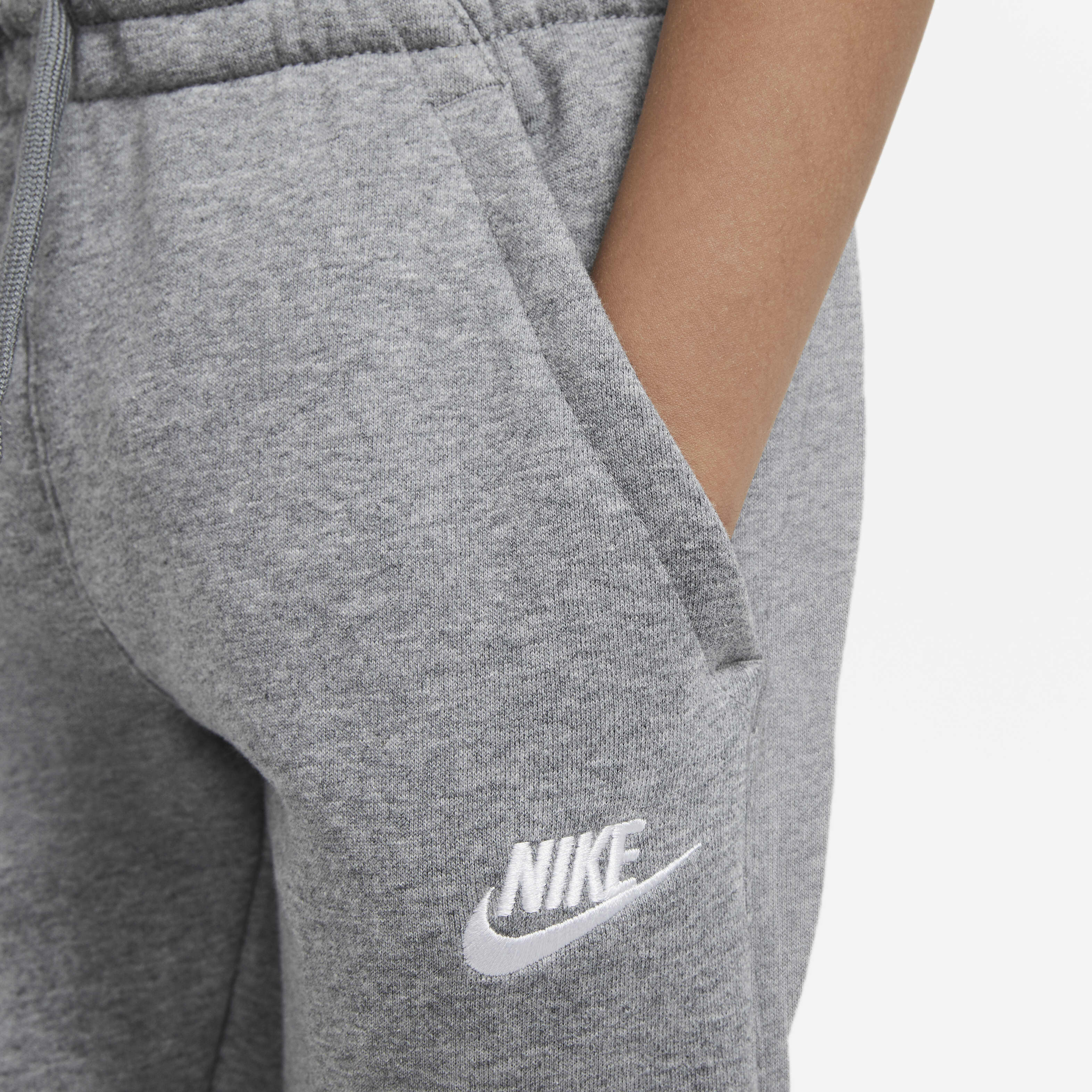 Nike Sportswear Club image number 3