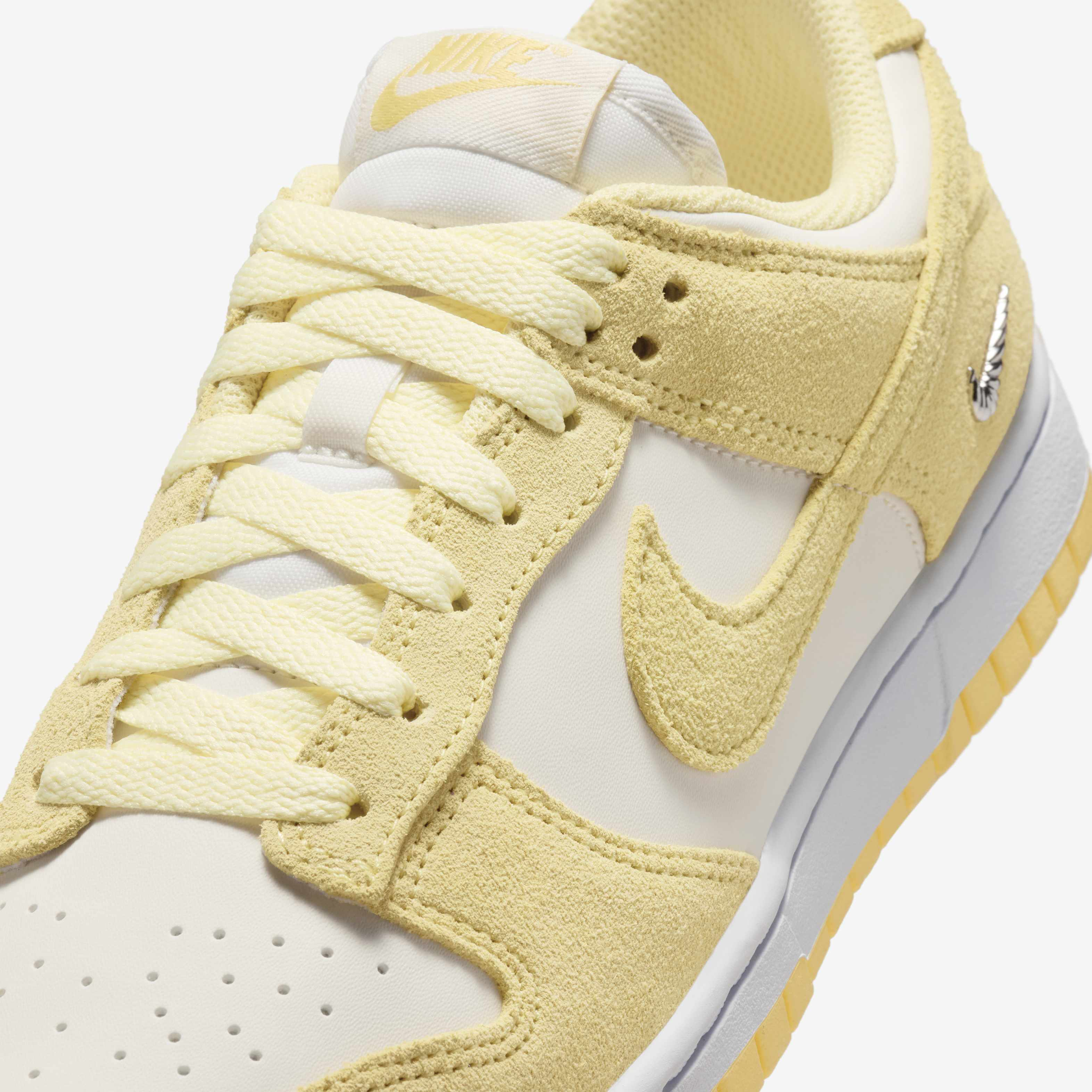 Nike Dunk Low Suede image number 6