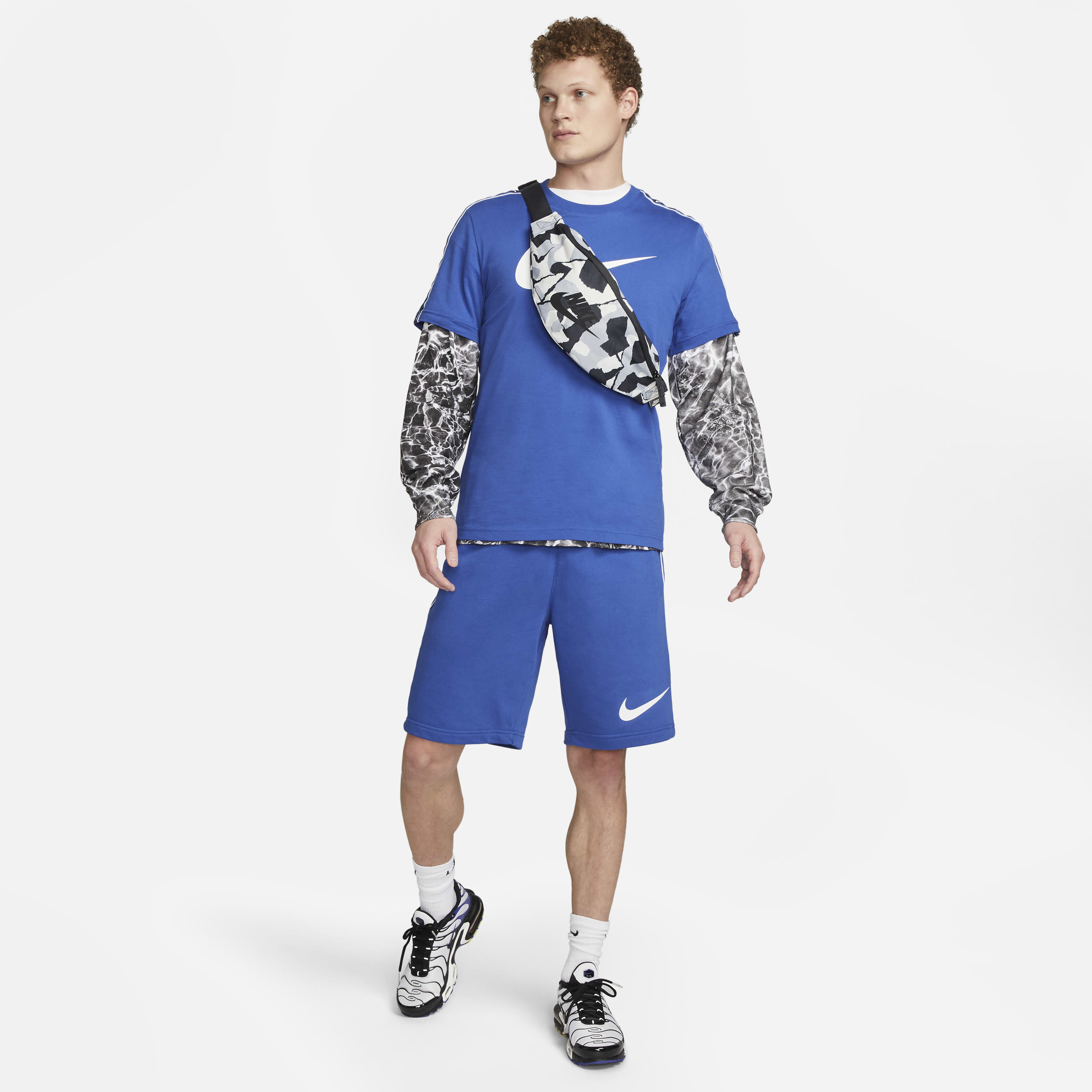 Nike Sportswear Repeat image number 4