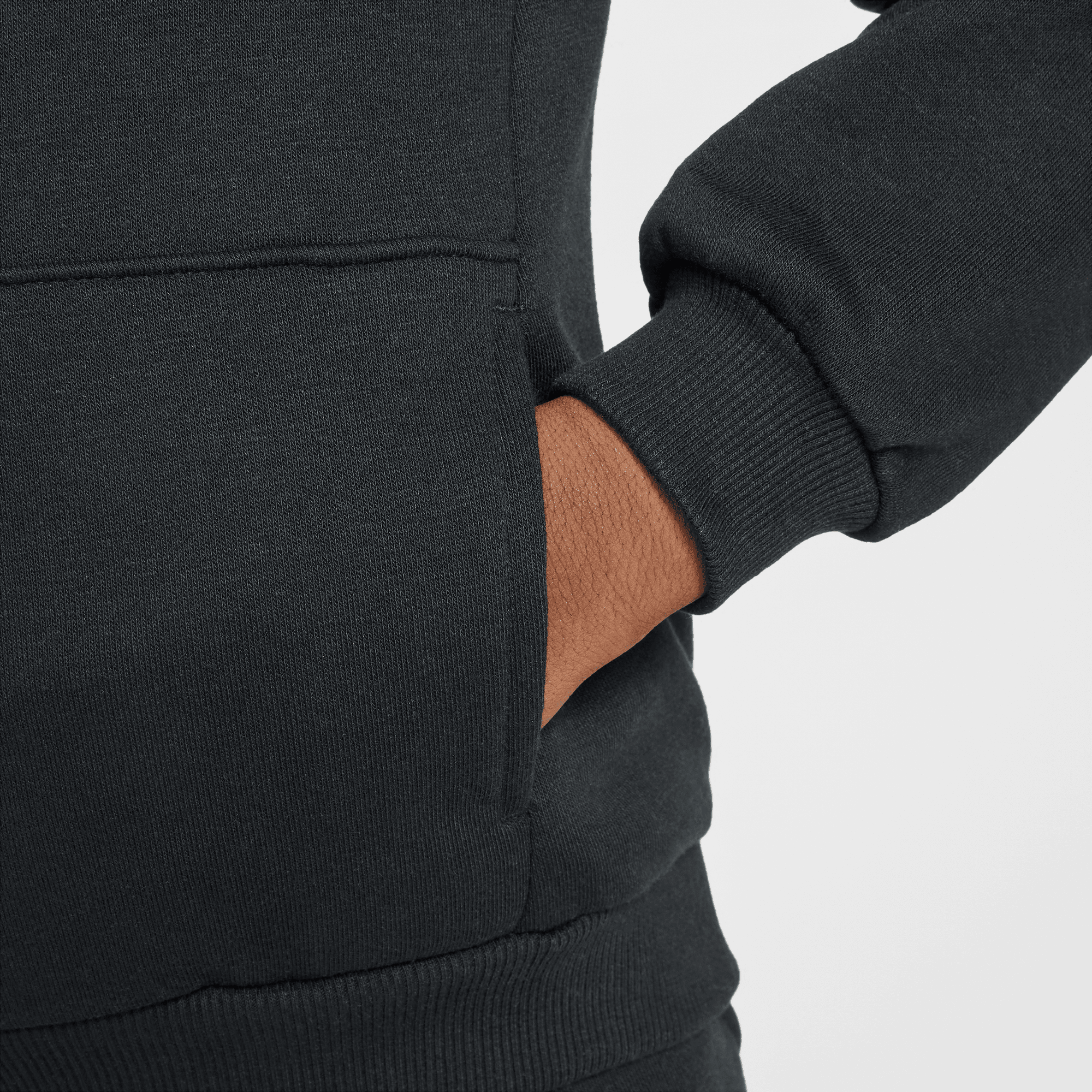 نايكي سبورتوير 'اوتسايد ذا لاينز' image number 4