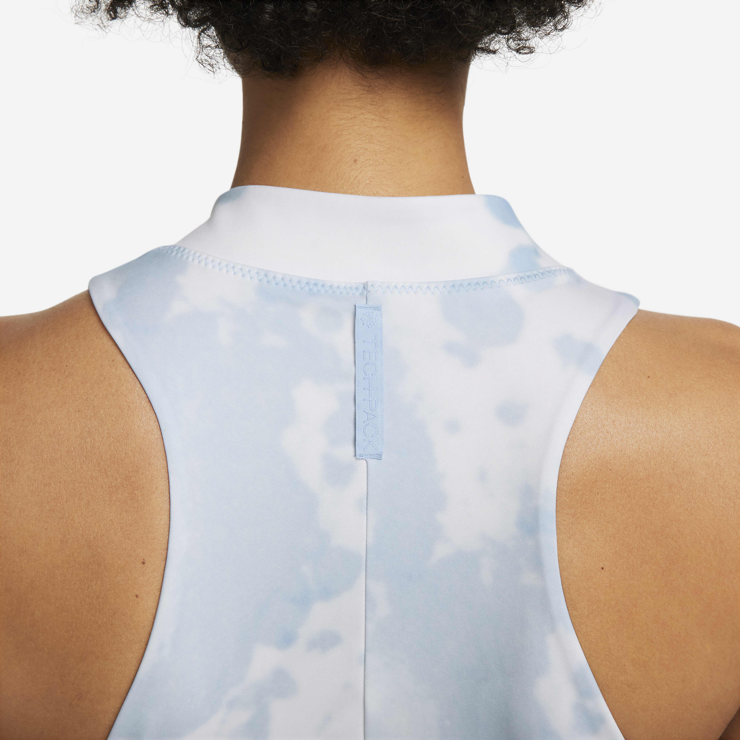 نايكي سبورتسوير تك باك image number 3