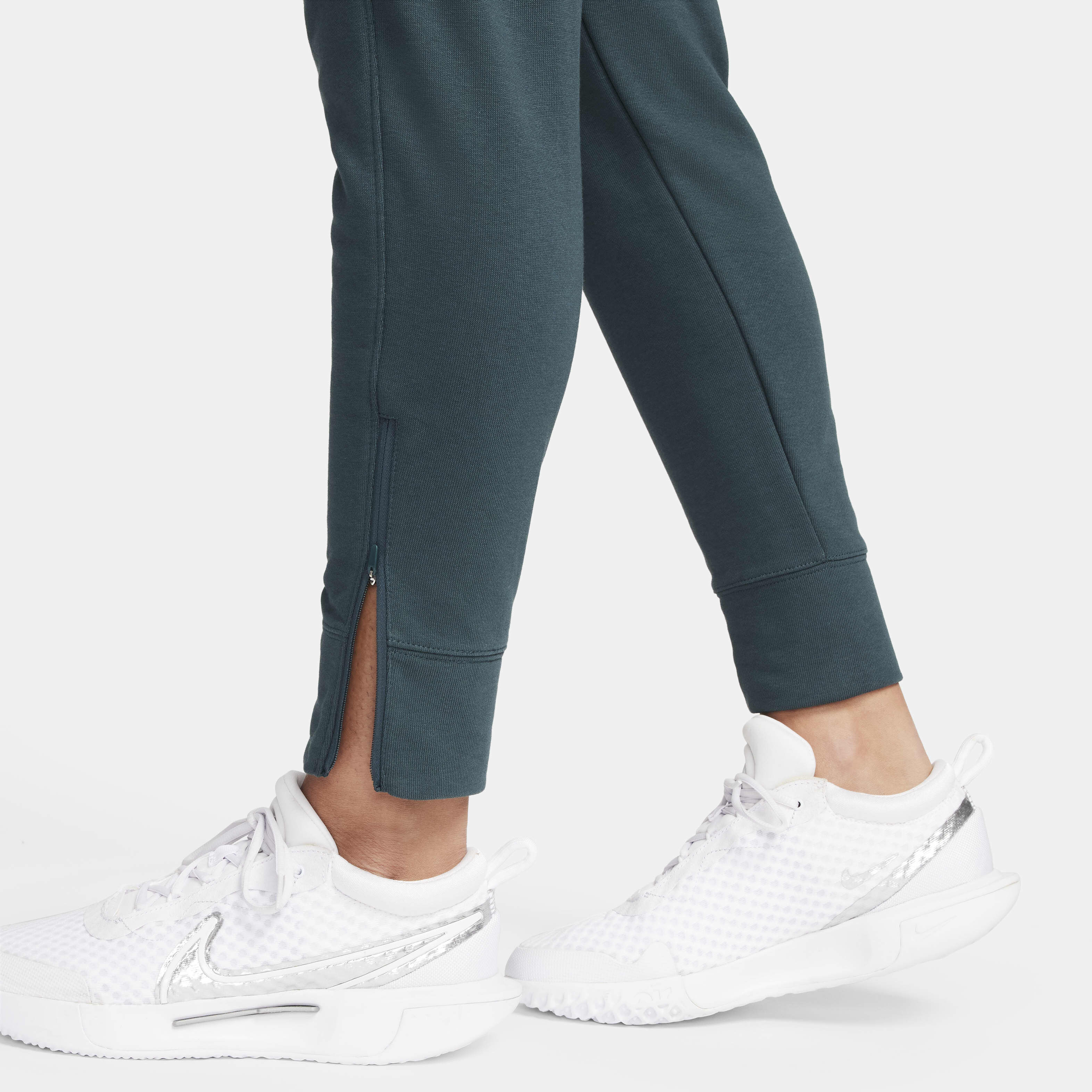 NikeCourt Dri-FIT Heritage image number 3