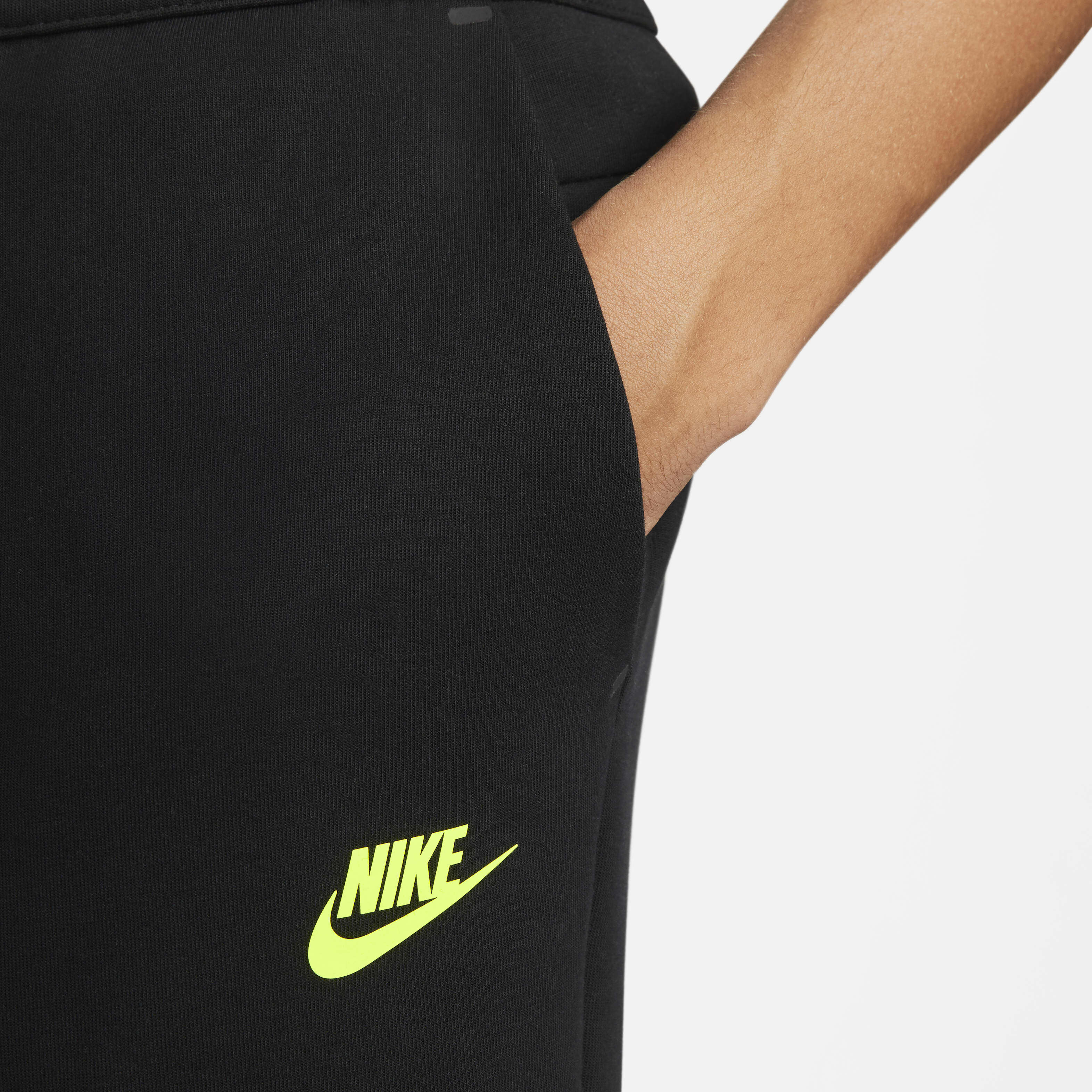 Mens black nike tech fleece pants top