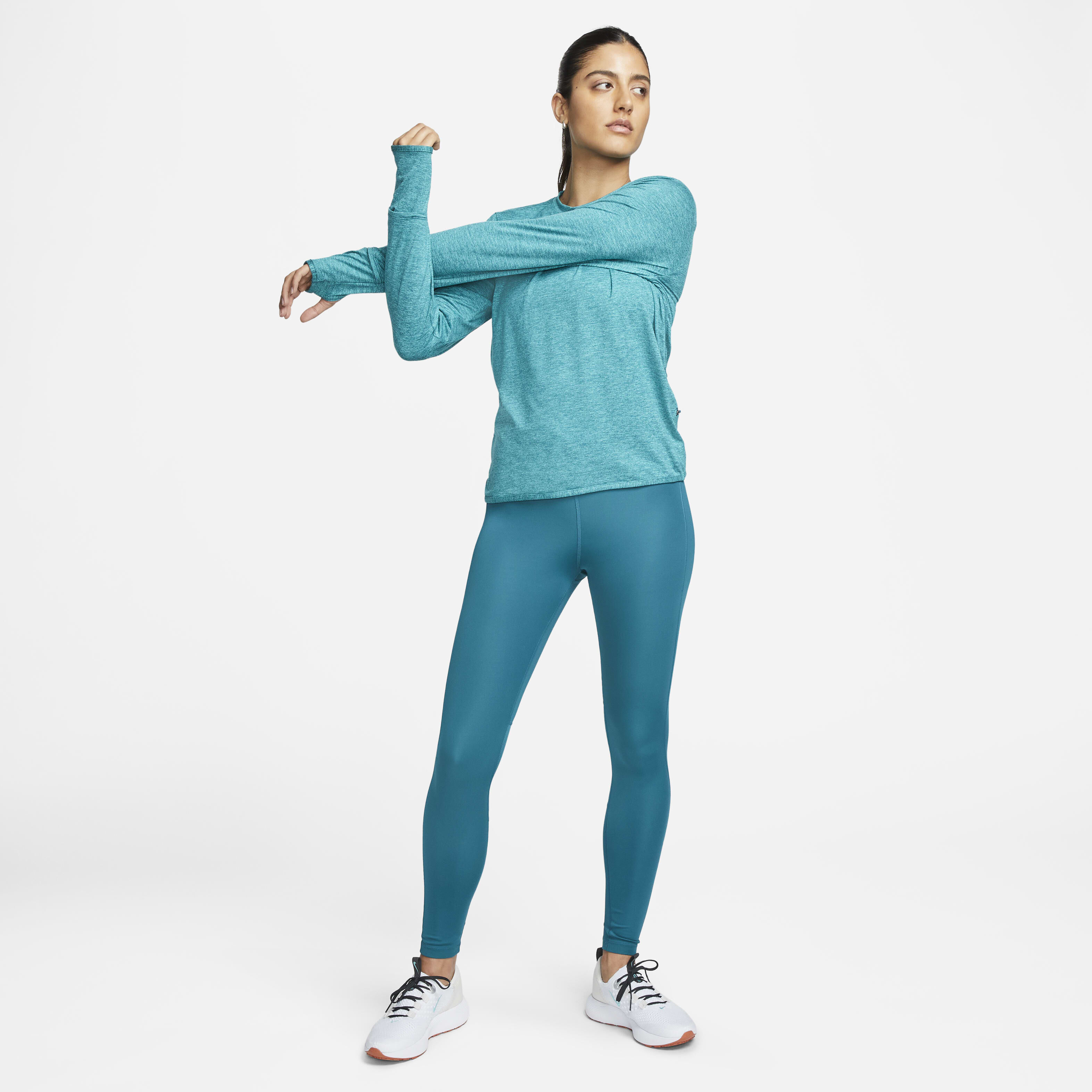 Nike Dri-FIT Swift UV image number 5