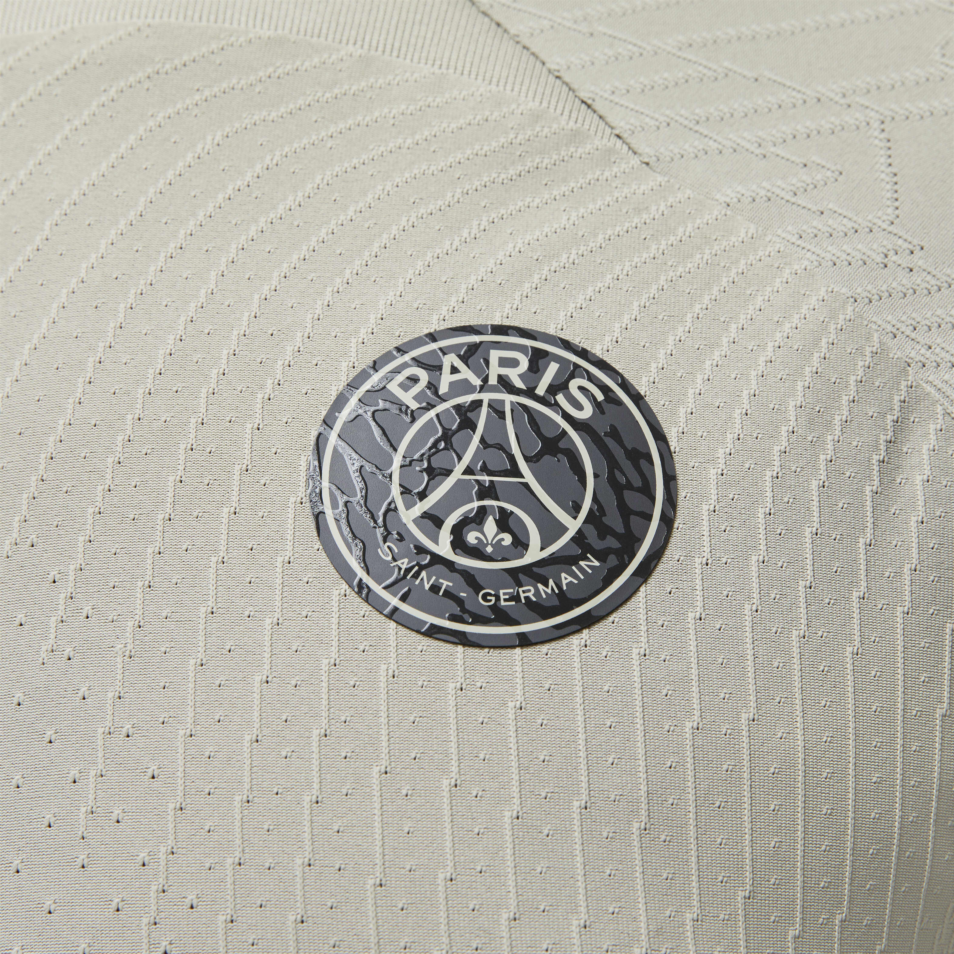 Paris Saint-Germain Strike Elite Third image number 3