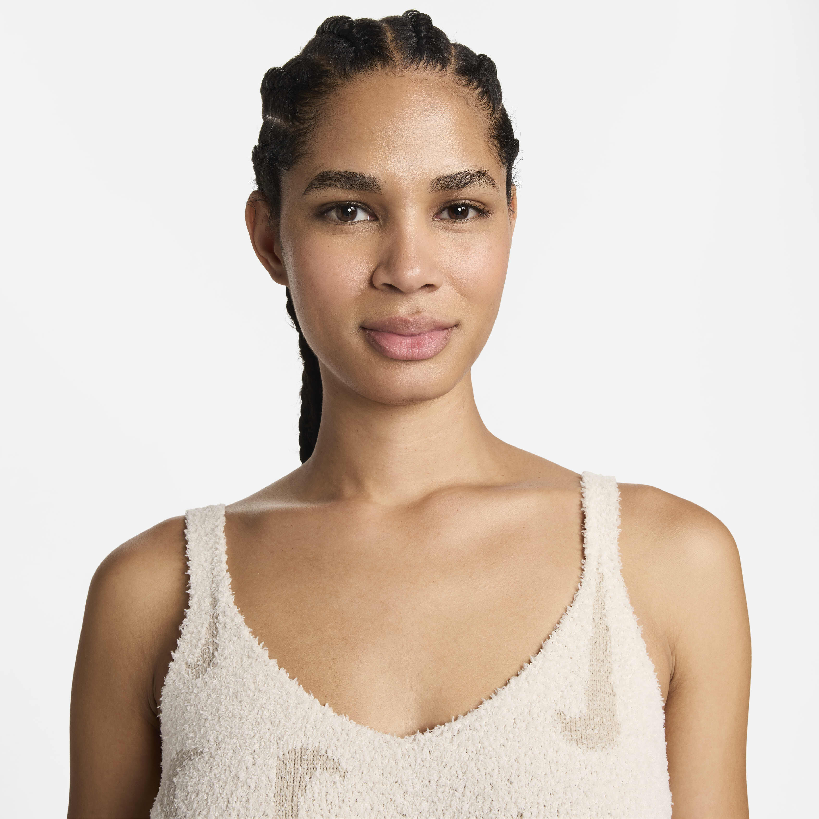 نايكي سبورتسوير فينكس كوزي بوكليه image number 2