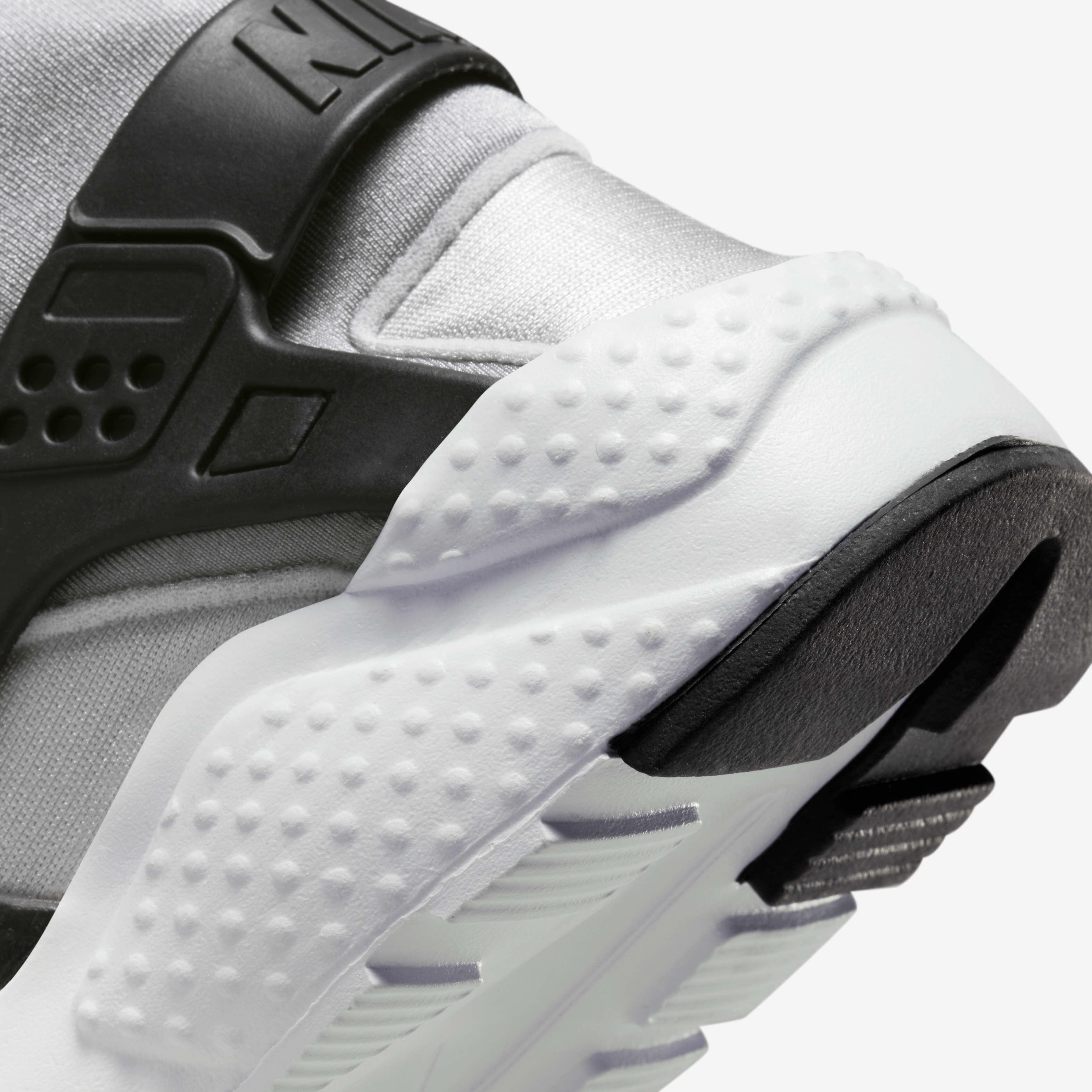 Nike Huarache Run image number 7
