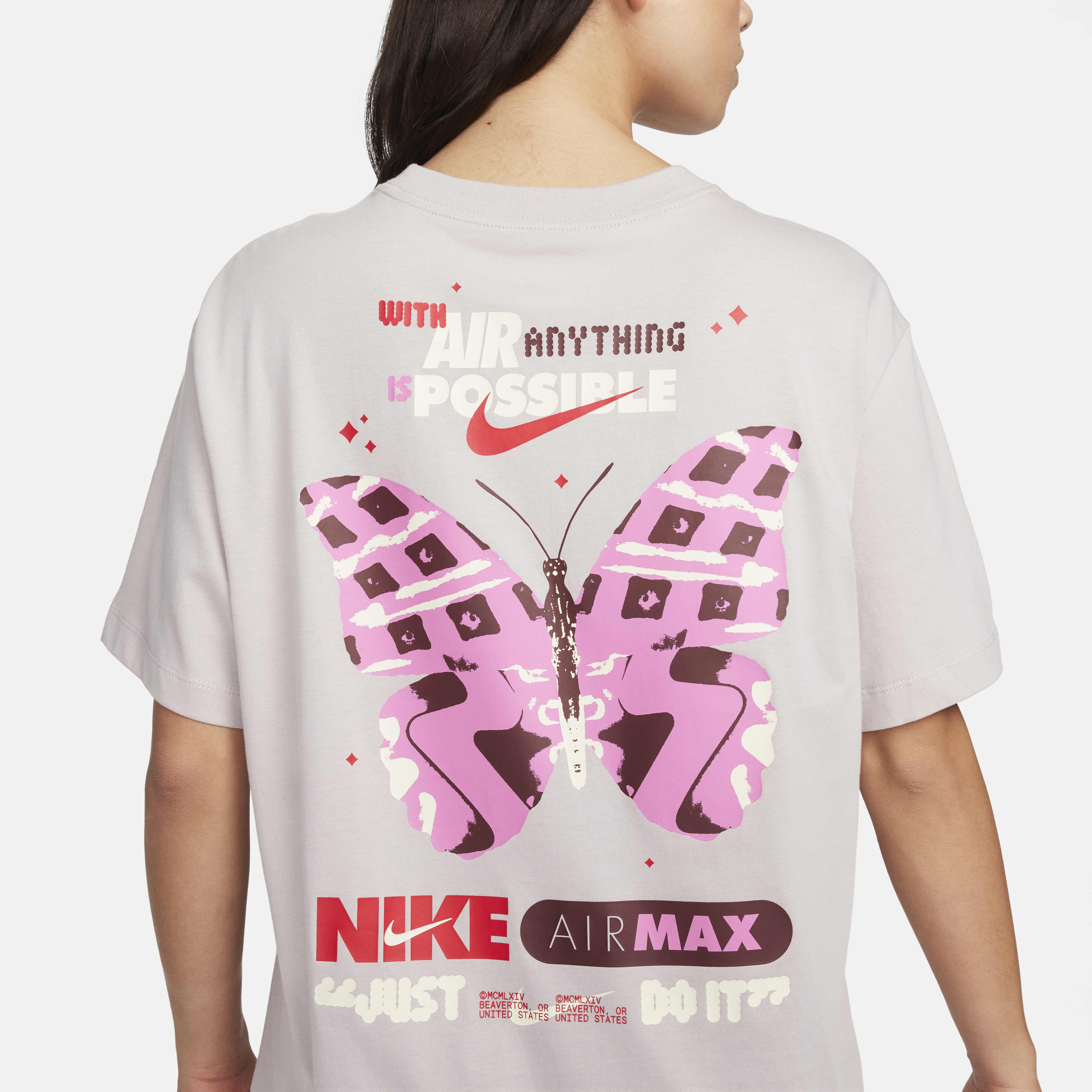 ナイキ Nike 【 Women's Sportswear Graphic Boyfriend T-Shirt Womens 】 レディース White Nike Graphic Boyfriend T-Shirt - JD Sports Global