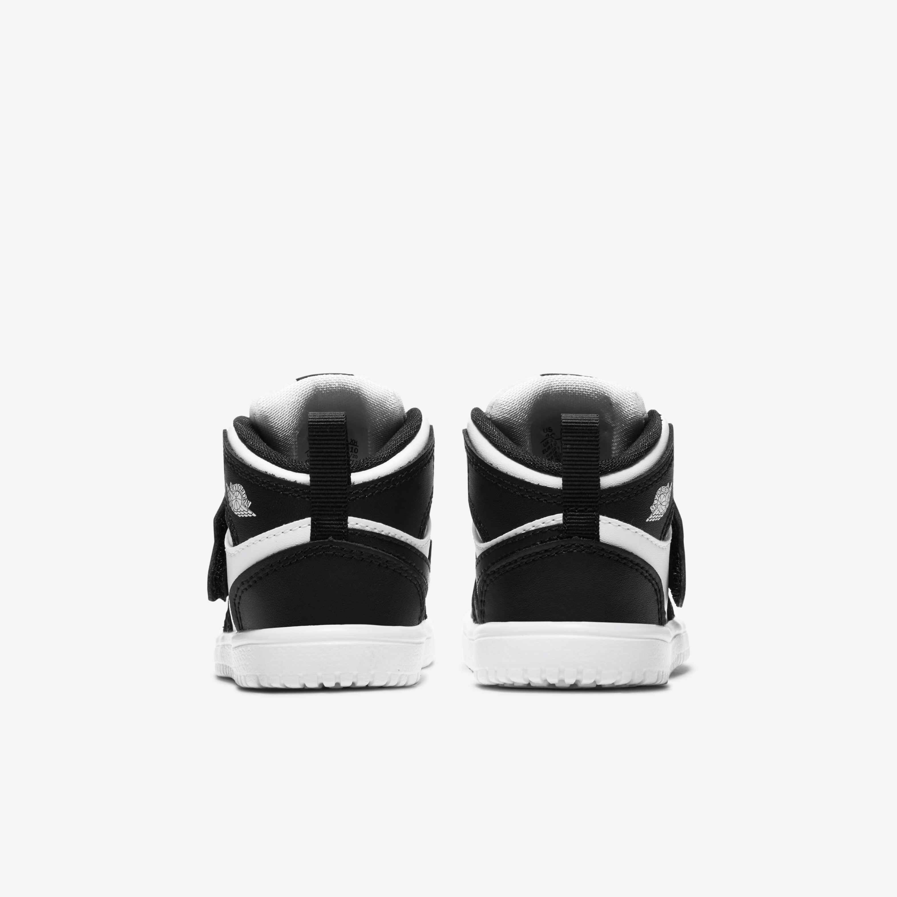 Sky Jordan 1 image number 5