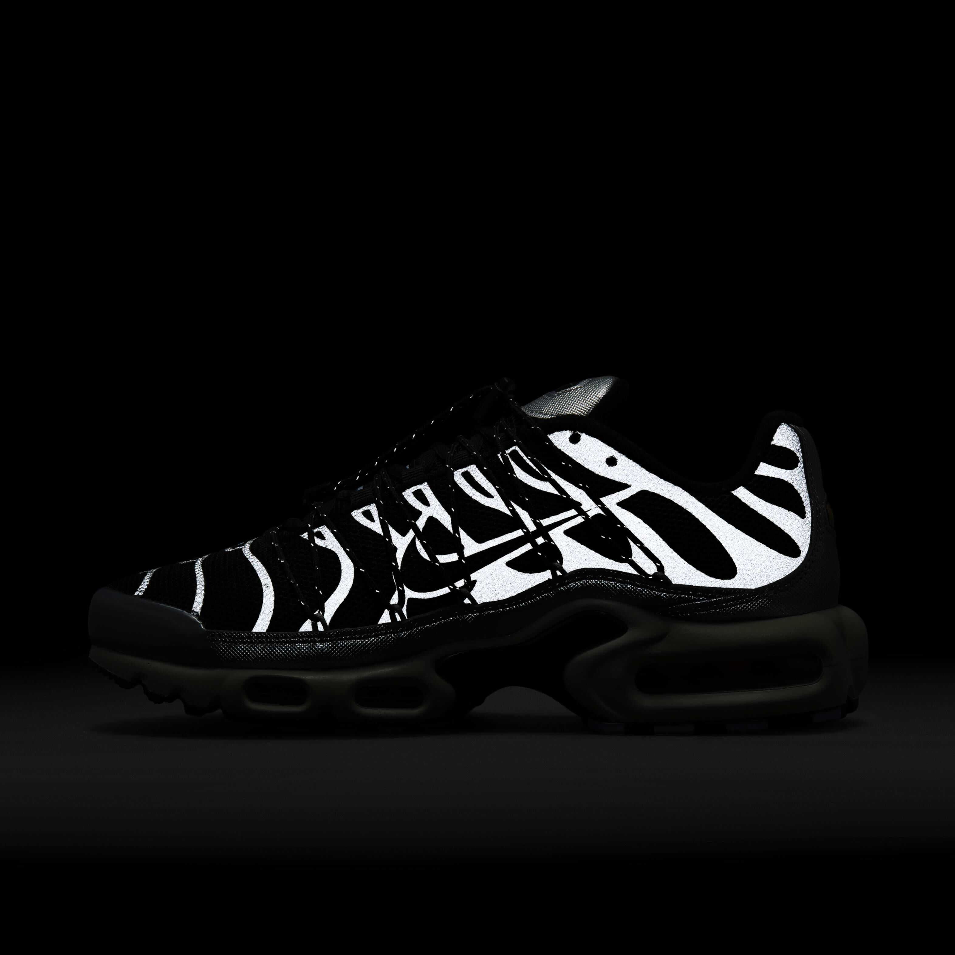 Nike Air Max Plus image number 12