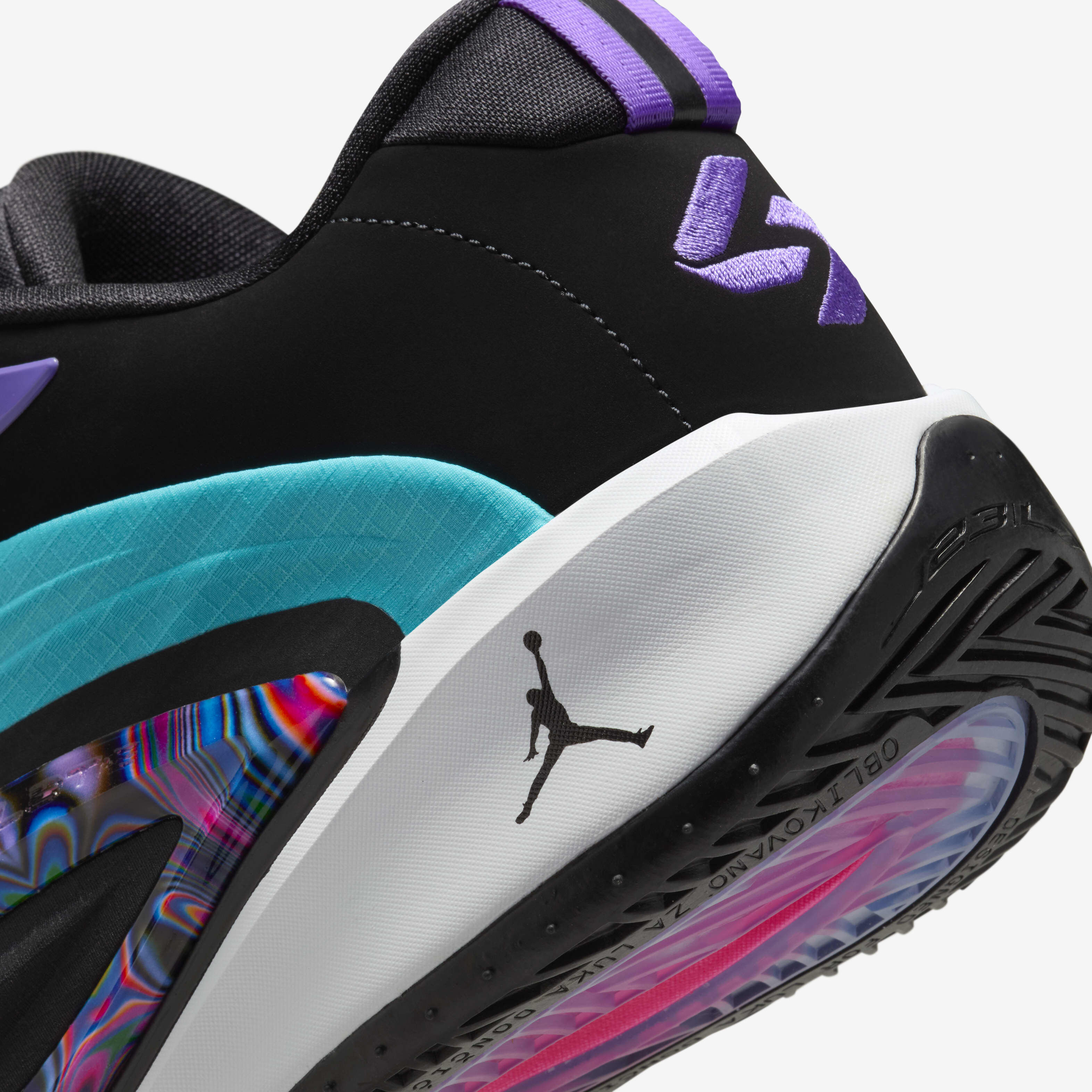 Luka 3 'Safari' image number 7