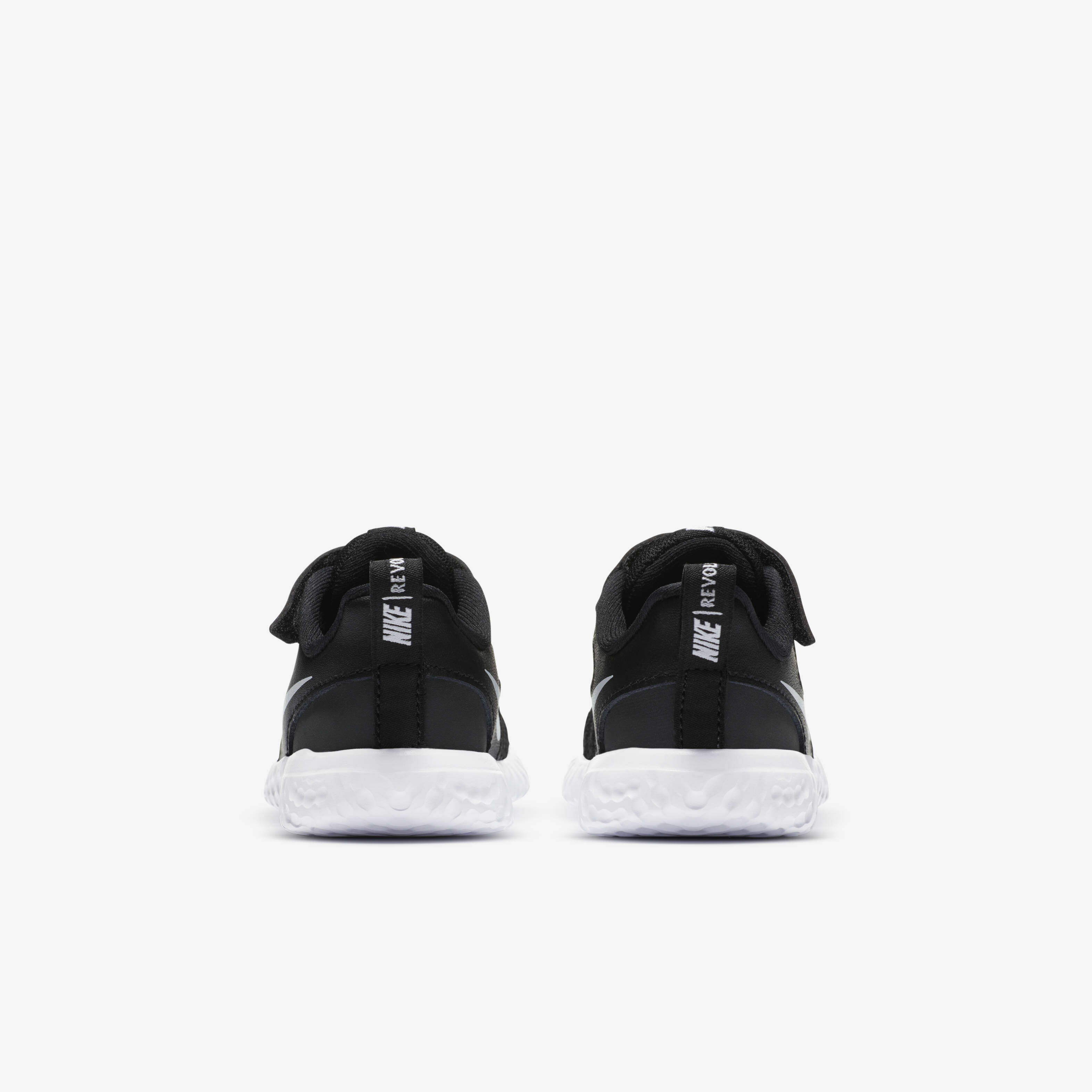 Nike Revolution 5 image number 5