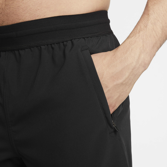 شورت برو دراي-فت فليكس 6-انش ترينينج للرجال image number 4 شورت برو دراي-فت فليكس 6-انش ترينينج للرجال image number 4