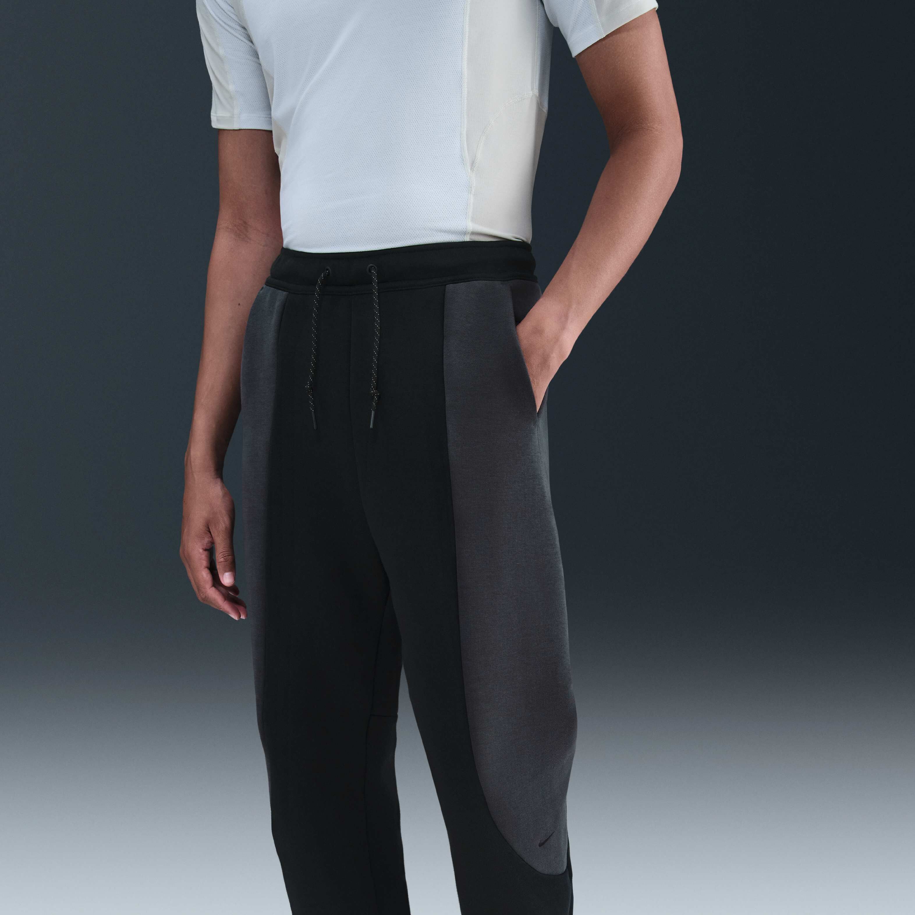 Nike Tech image number 1