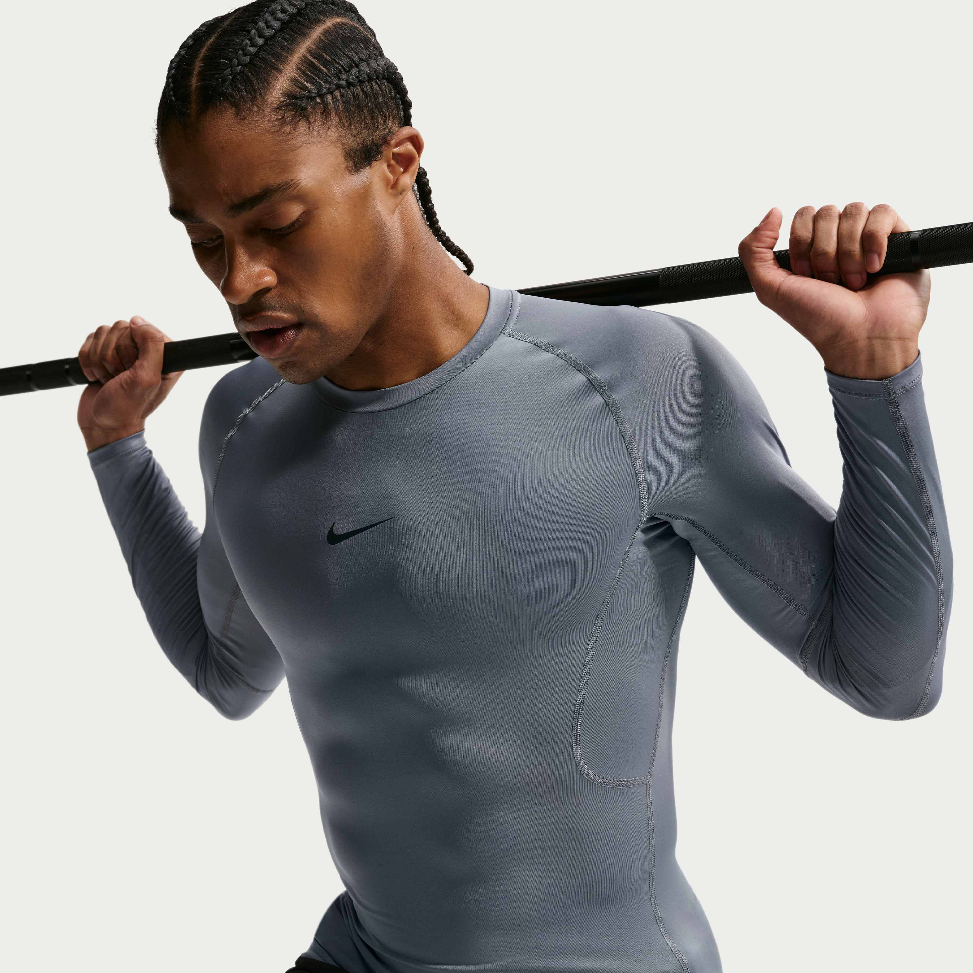 Nike Pro image number 2