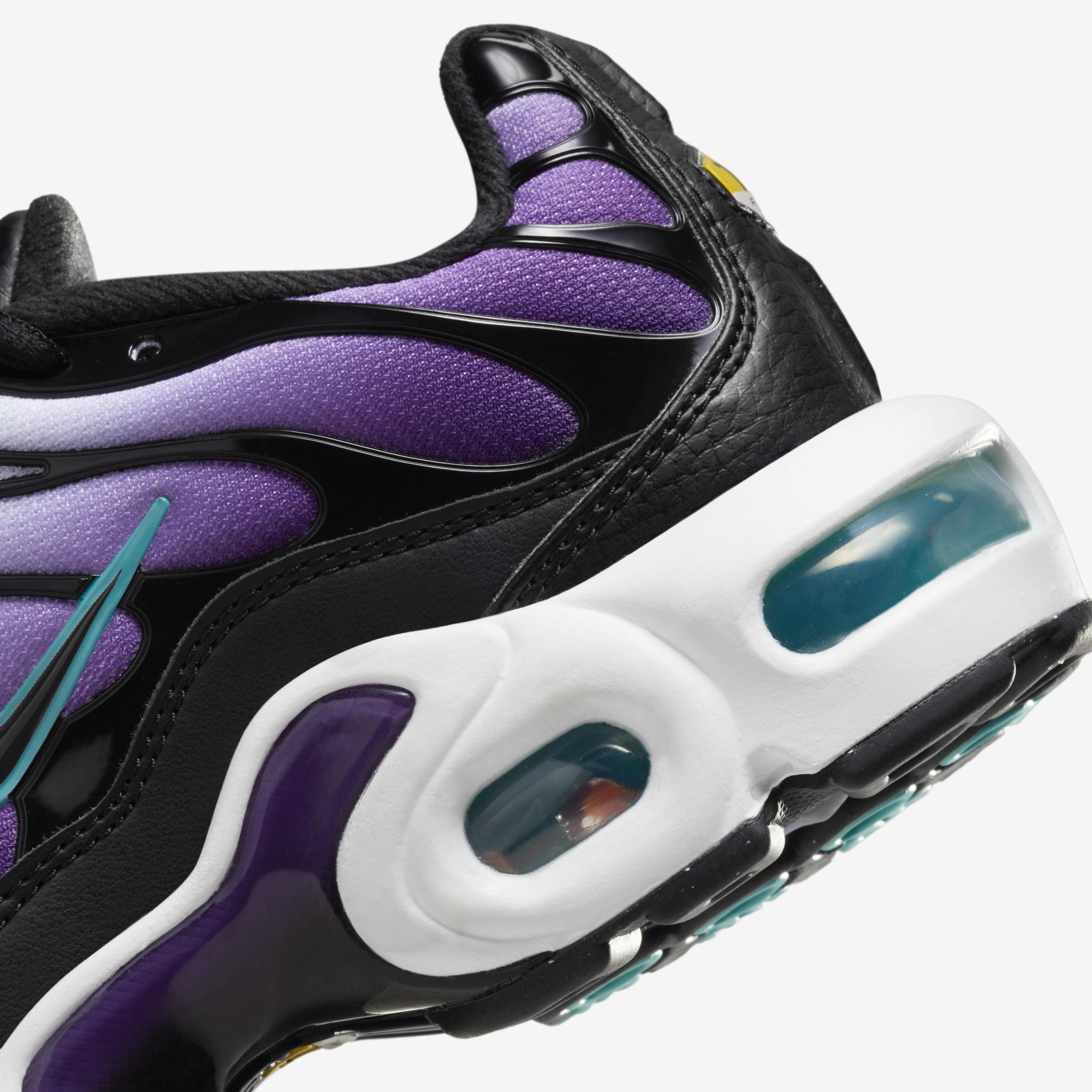 Nike Air Max Plus image number 7