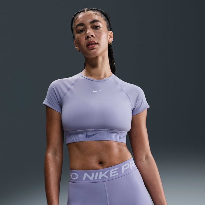 Nike Pro image number 0 Nike Pro image number 0