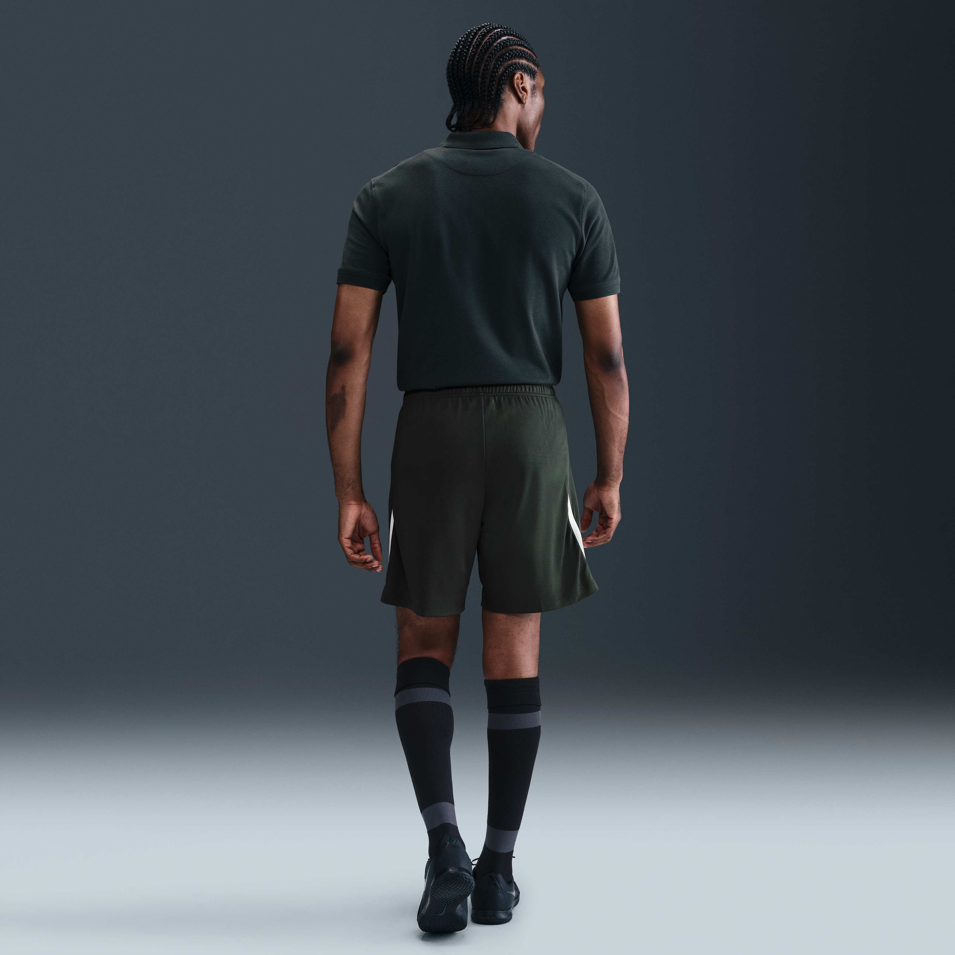 Chelsea F.C. Strike image number 3