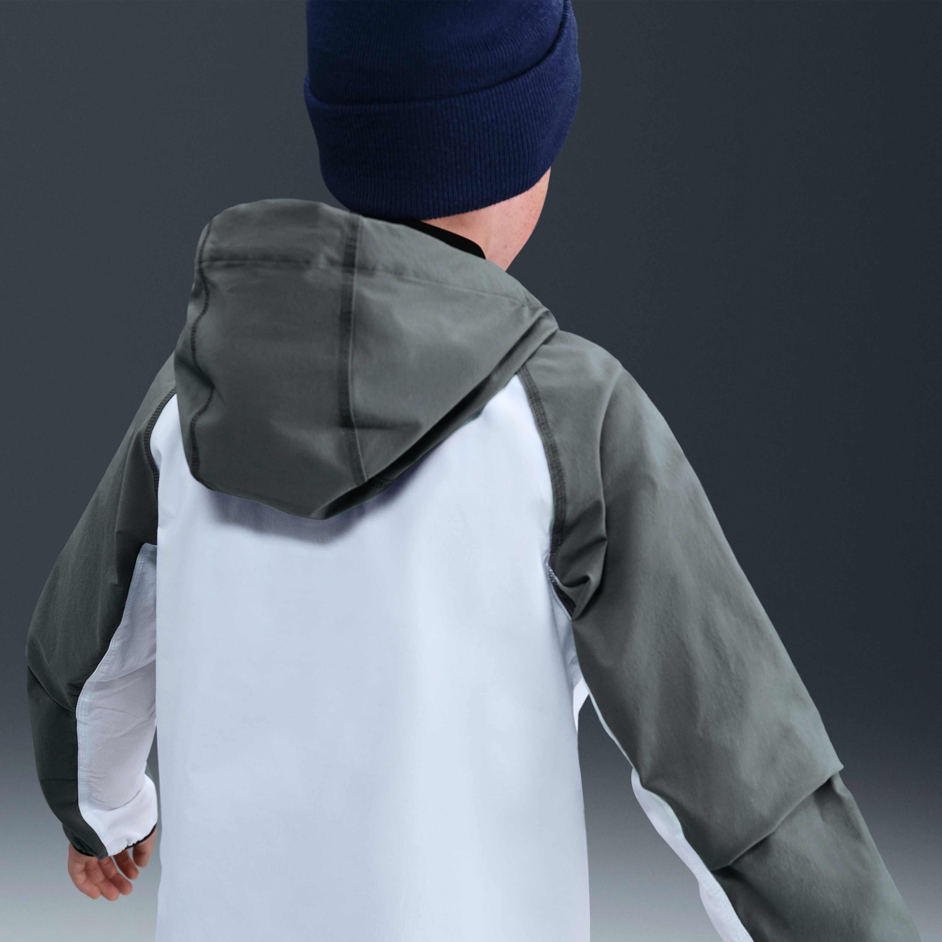 نايكي تك image number 3