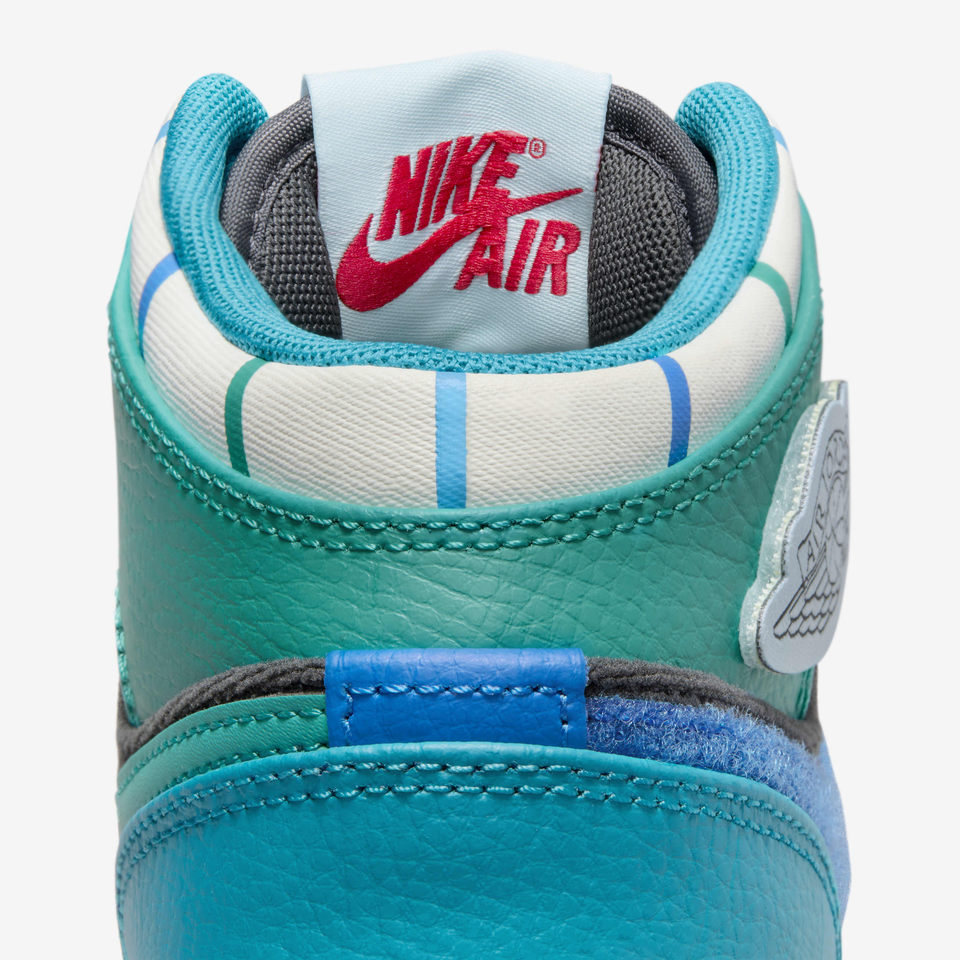 Air Jordan 1 Mid Sneaker School image number 10