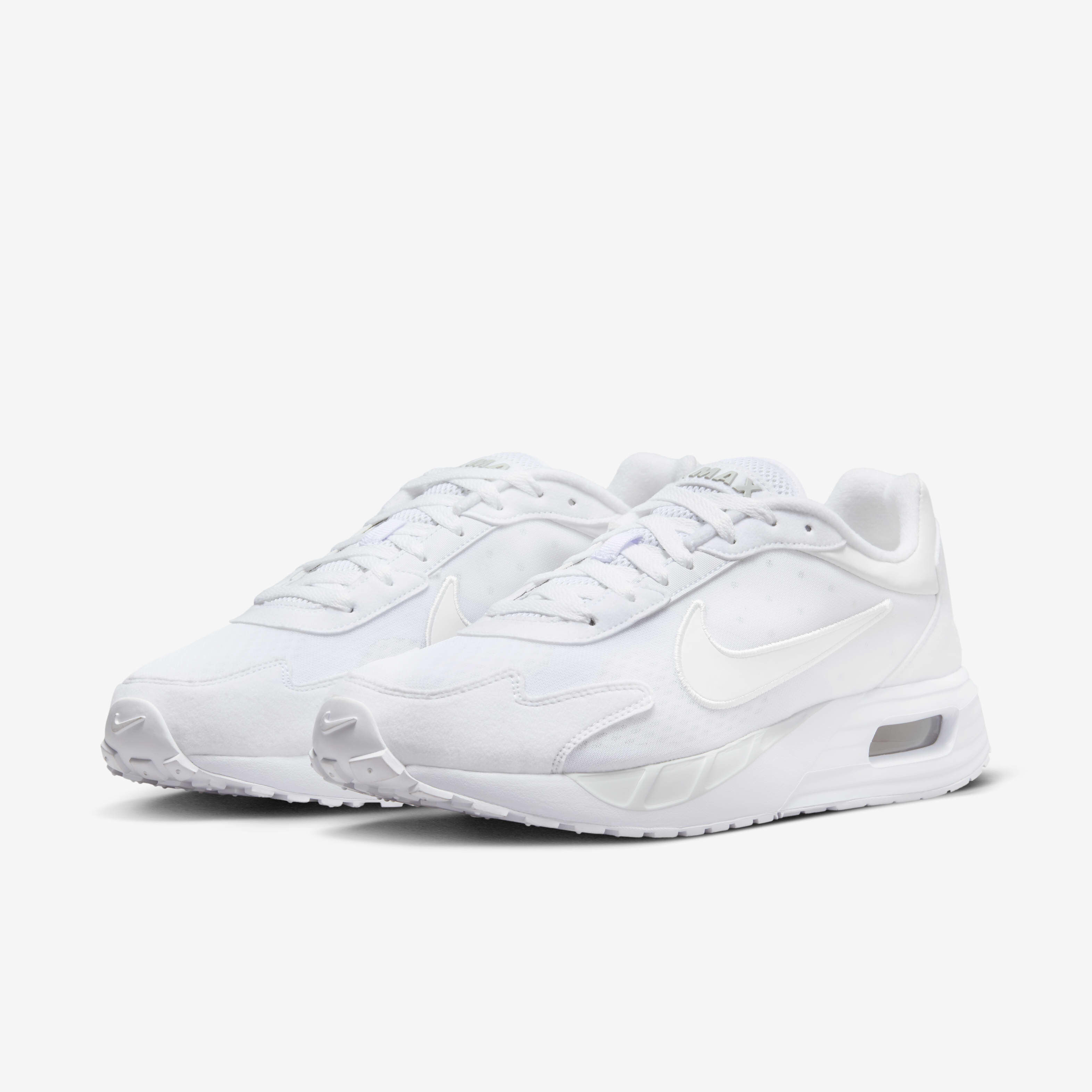 Nike air max white colour hot sale