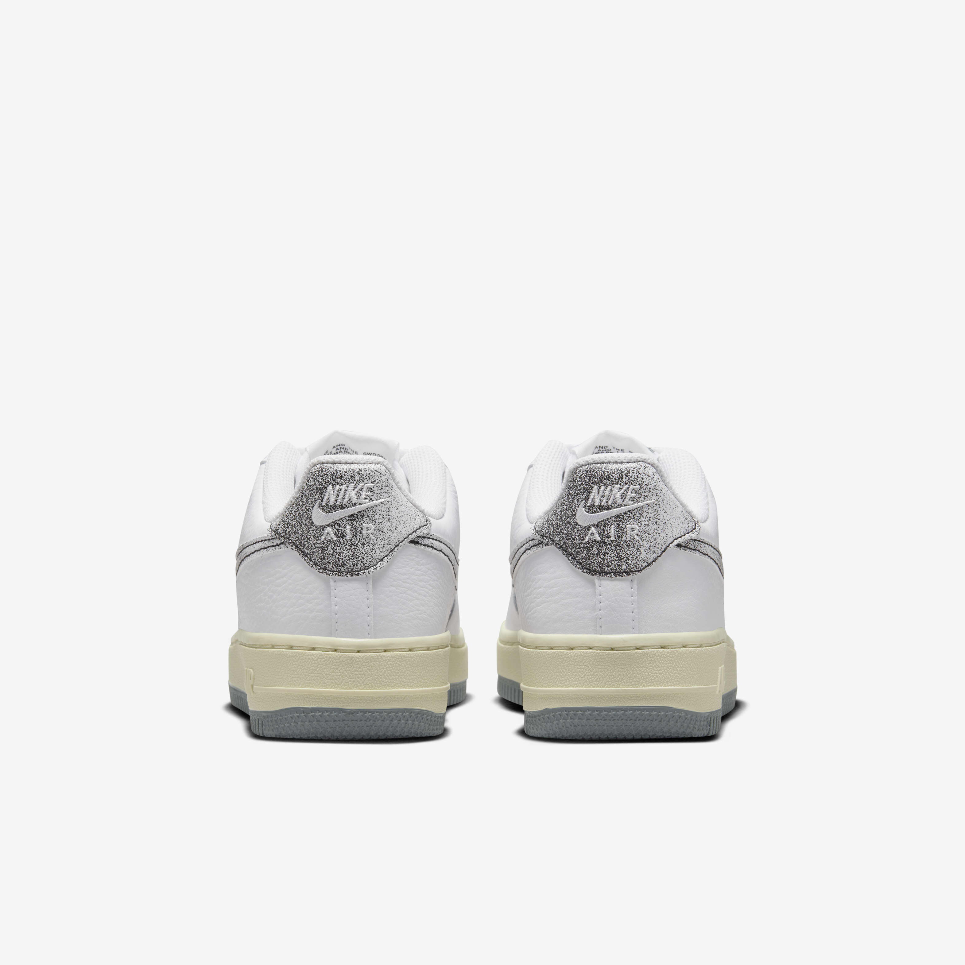 Nike Air Force 1 LV8 3 image number 5