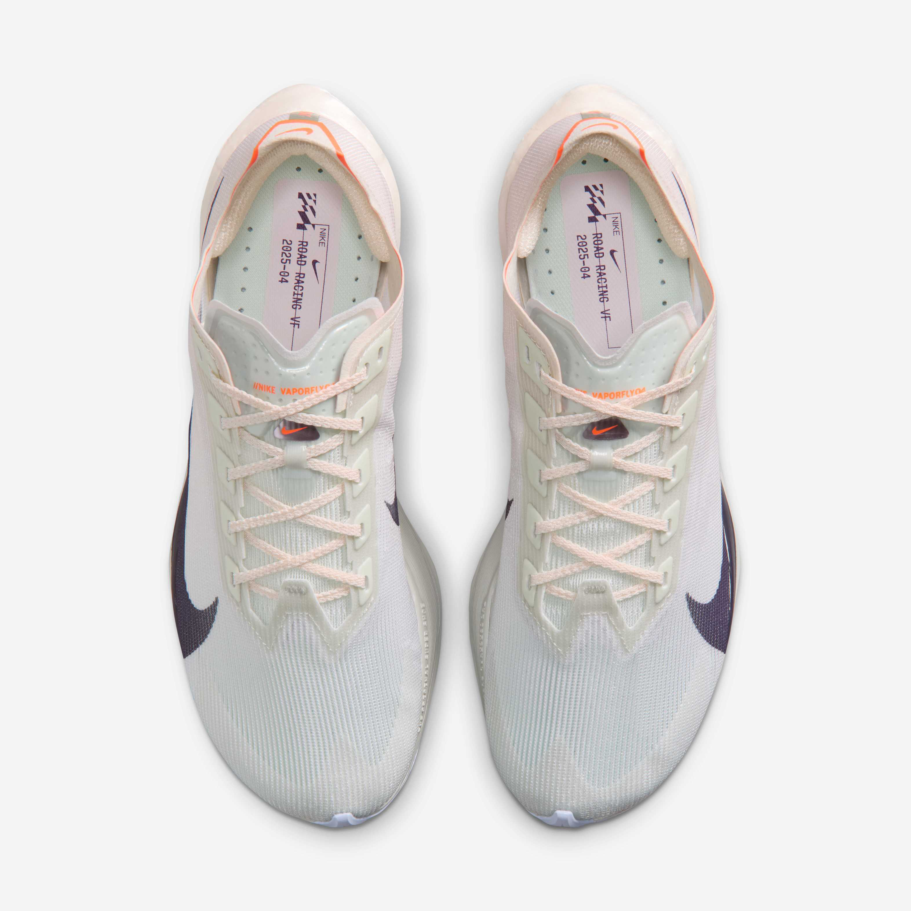 Nike Vaporfly 4 image number 13