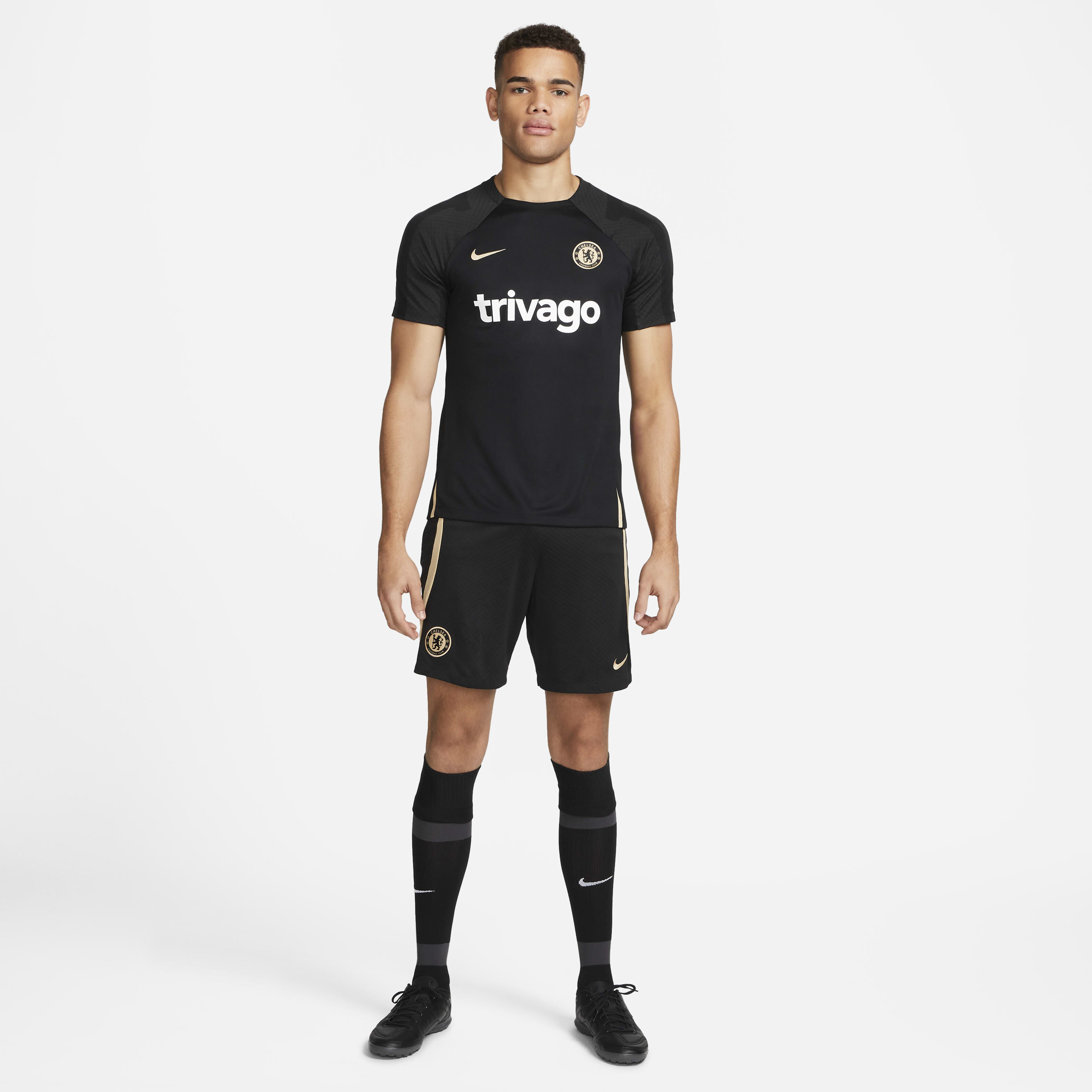 Chelsea F.C. Strike image number 7