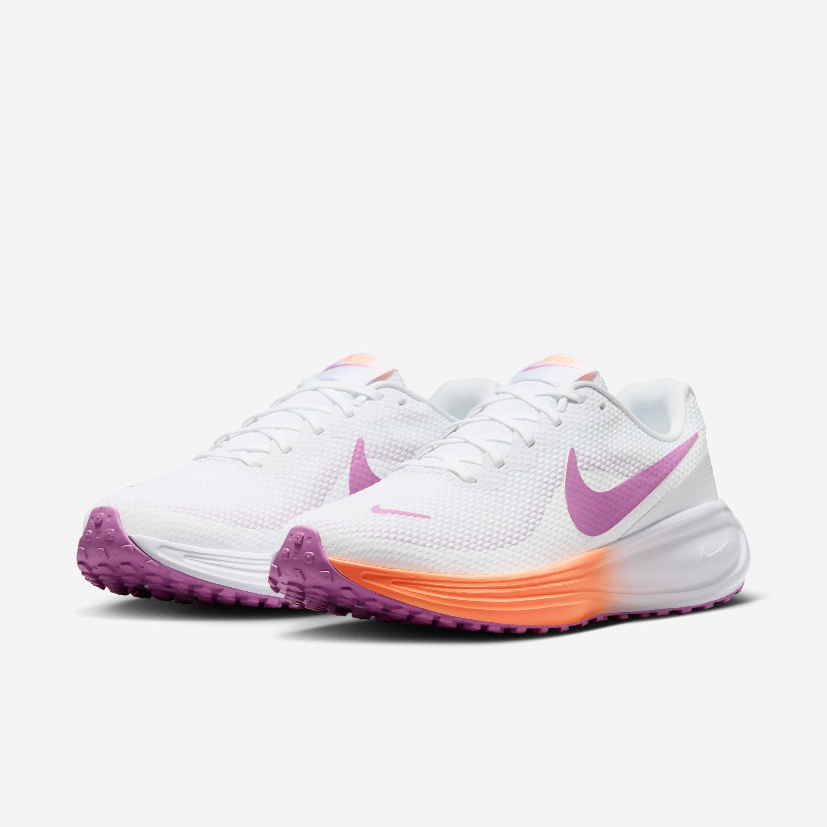 Nike Revolution 8 image number 4