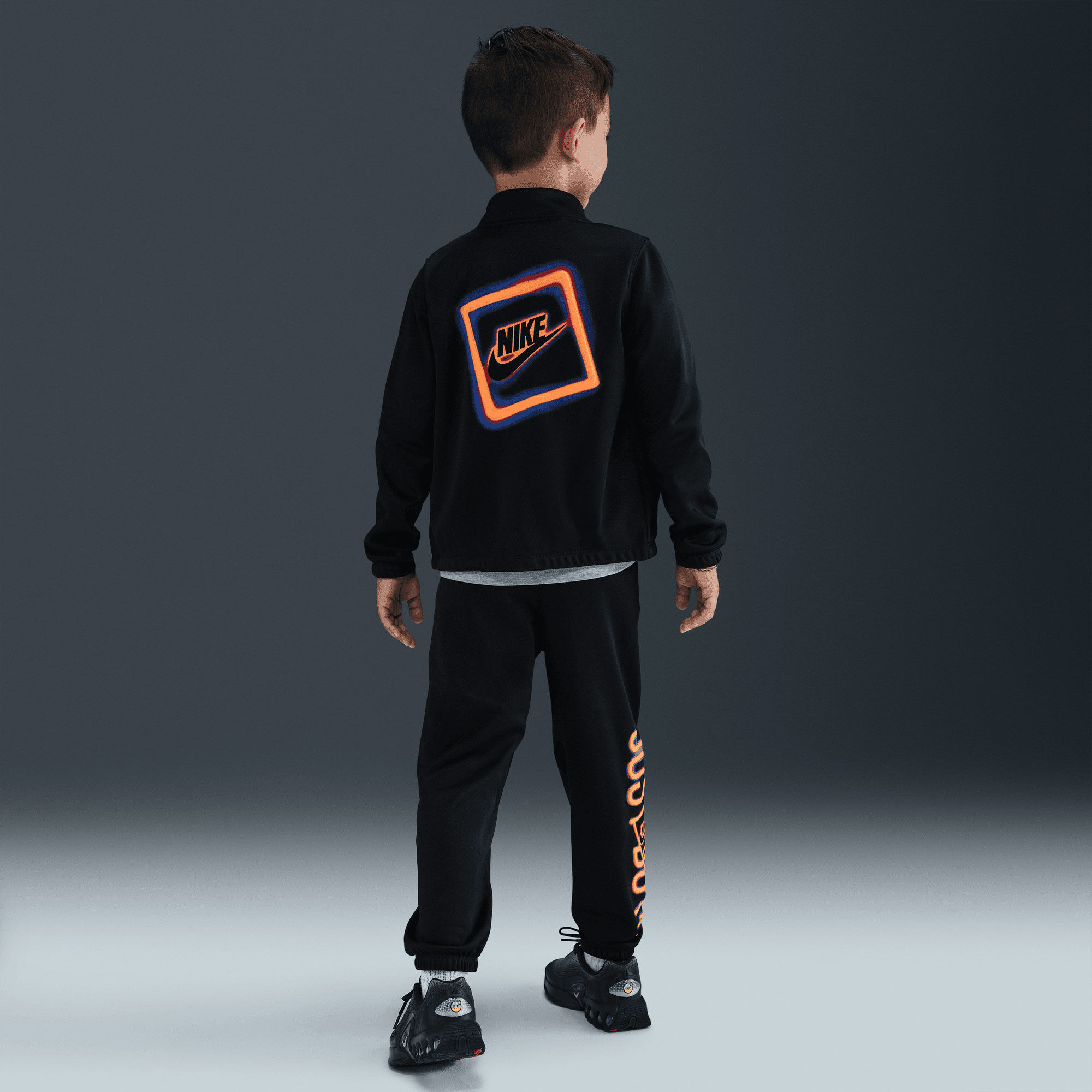 Nike Glow With Me image number 3