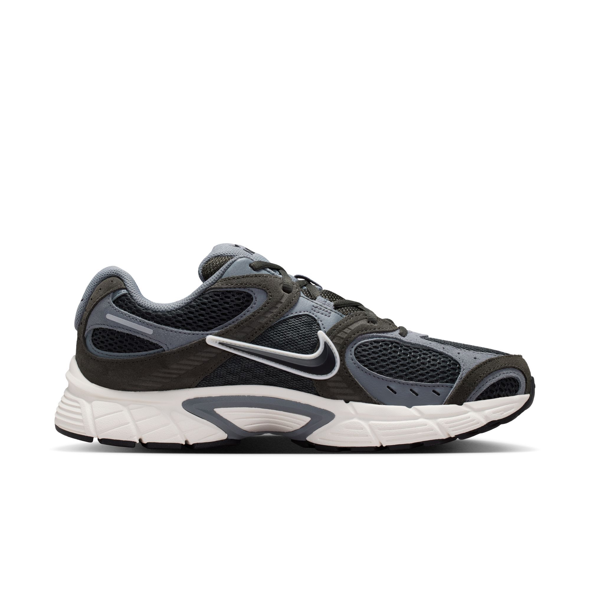 Nike V5 RNR Suede image number 6