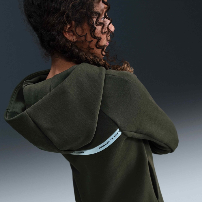 نايكي تك image number 3 نايكي تك image number 3