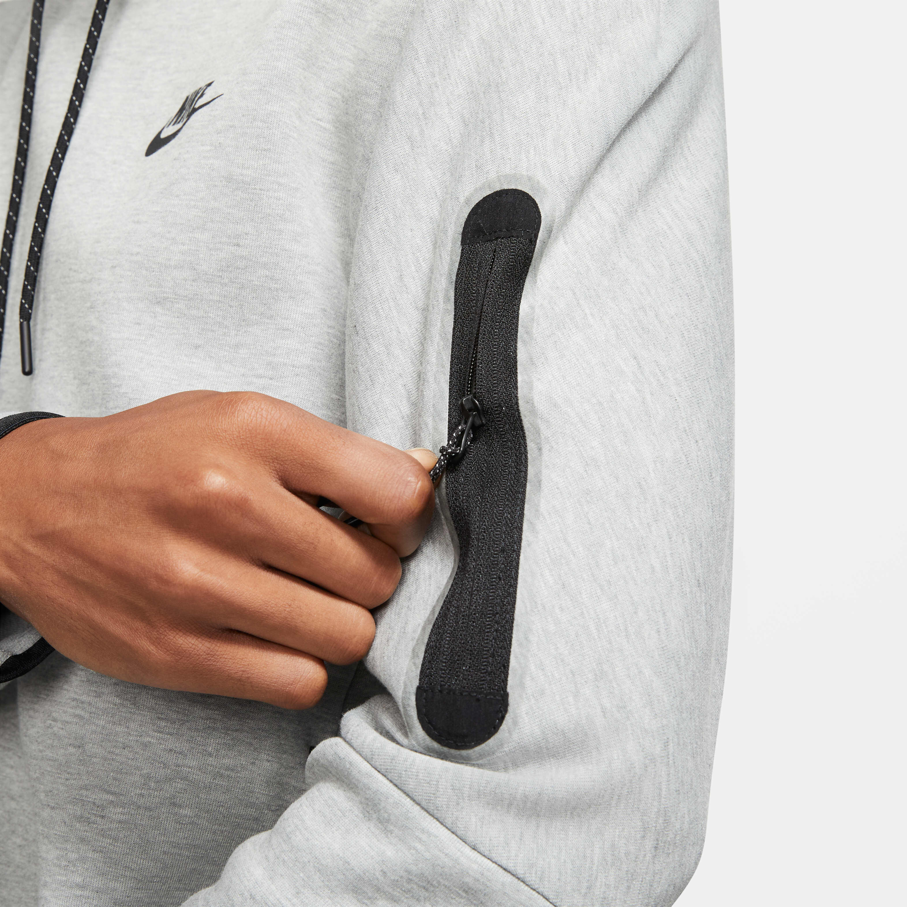 Nike Sportswear Tech Fleece image number 3