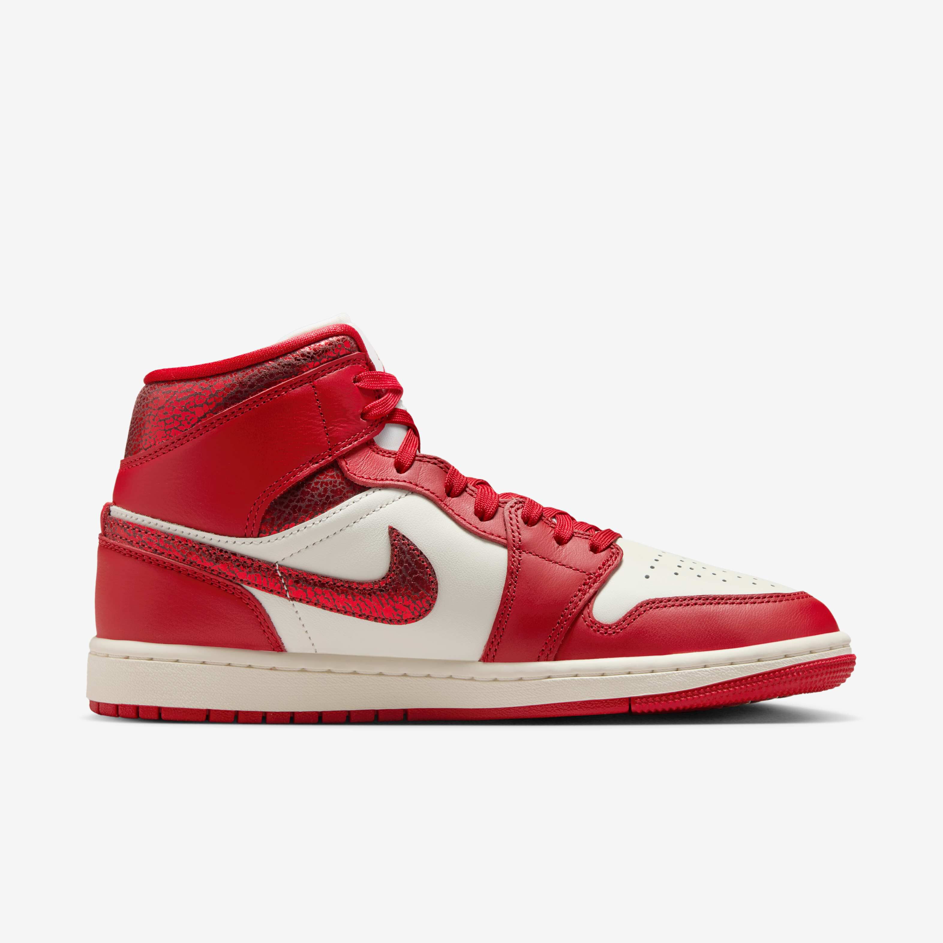 Air Jordan 1 Mid SE image number 2