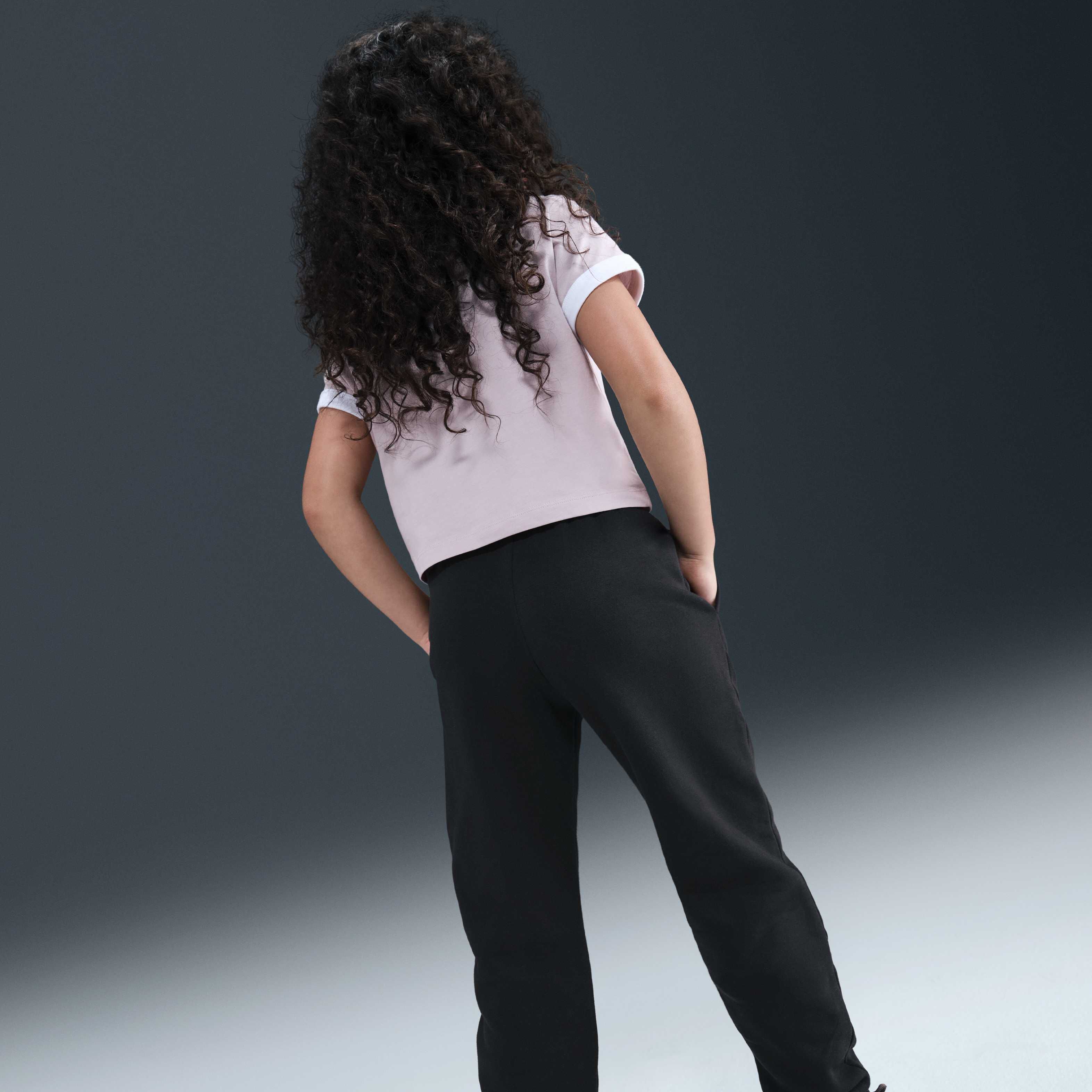 Nike Sportswear image number 2